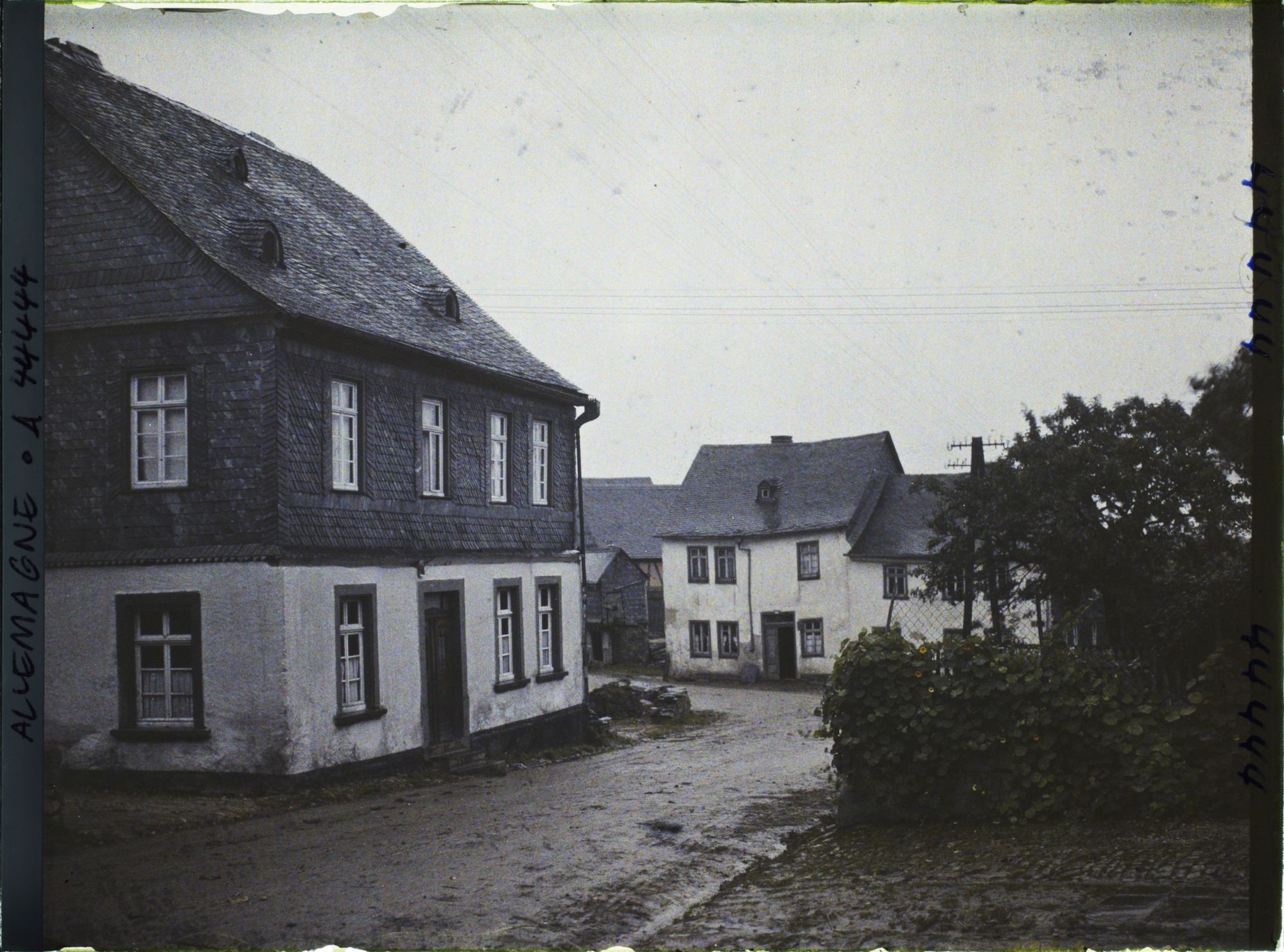 Image représentant Allemagne, Laufersweiler, Un Coin du Village