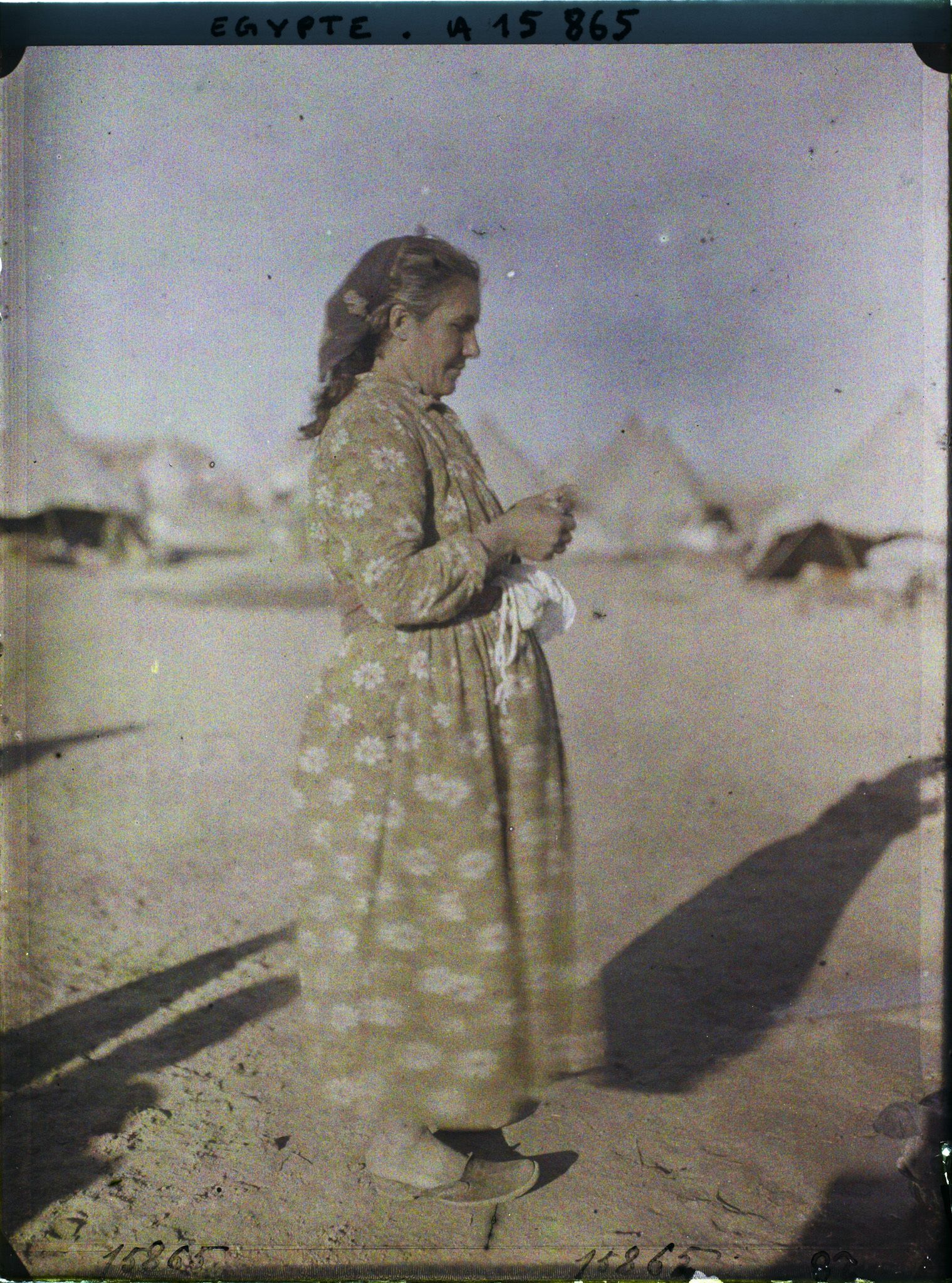 Image représentant Réfugiée arménienne dans le campement