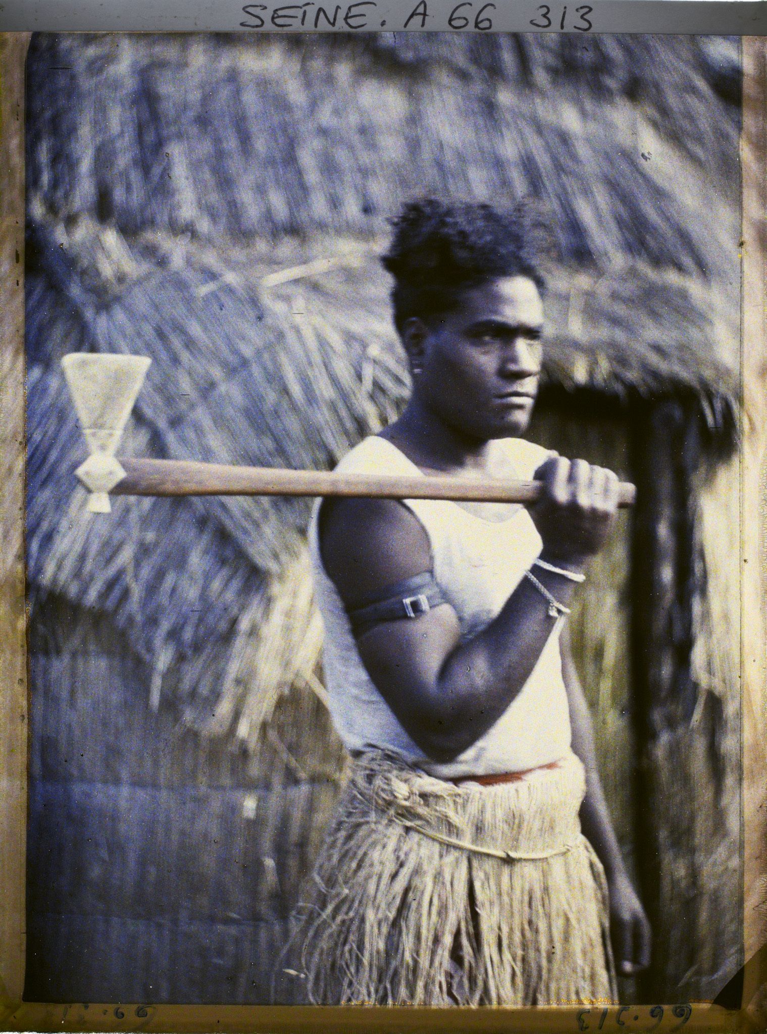 Image représentant L'Exposition Coloniale Internationale de 1931, un homme kanak