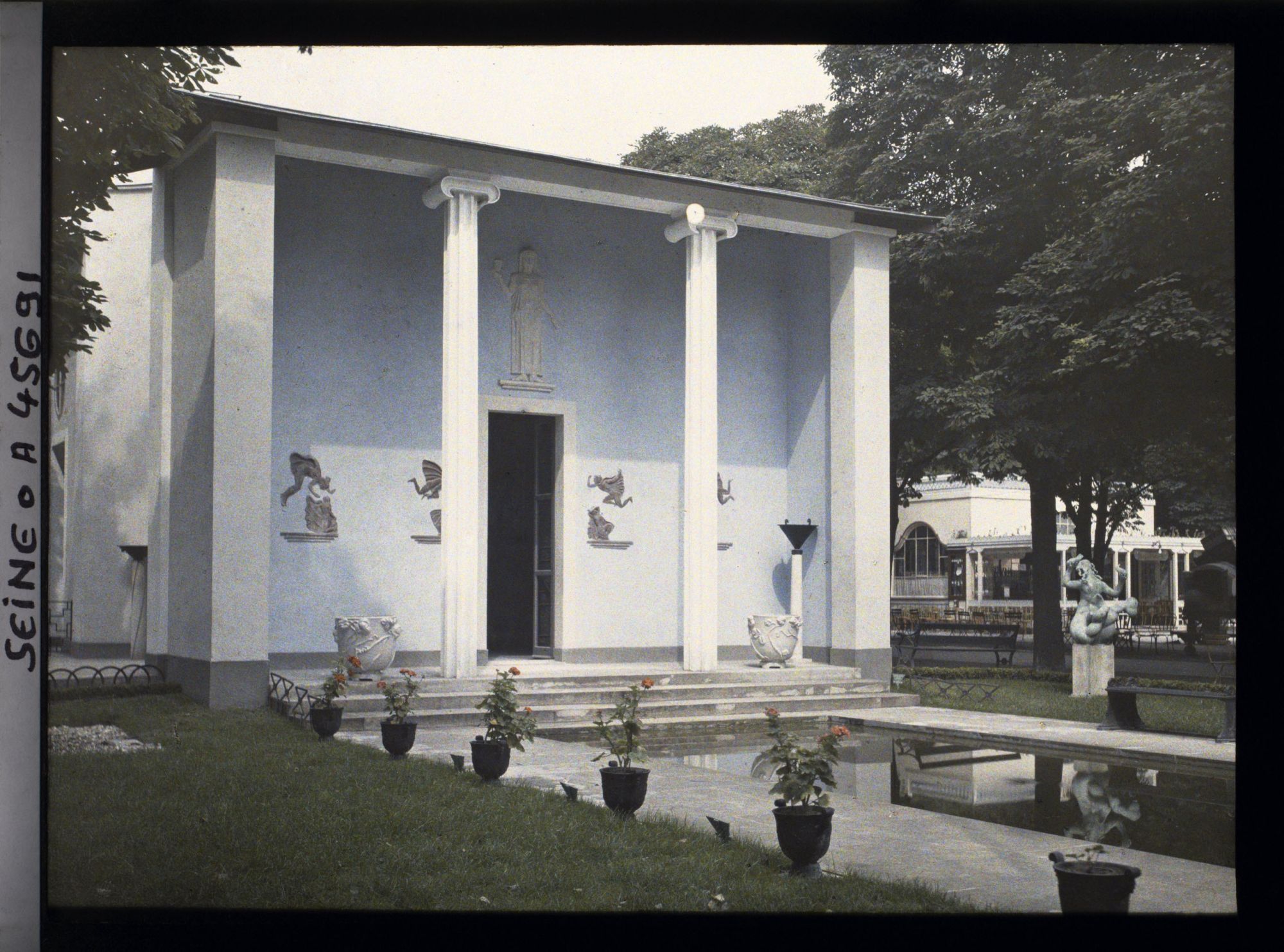 Image représentant L'Exposition des arts décoratifs, Pavillon de la Suède