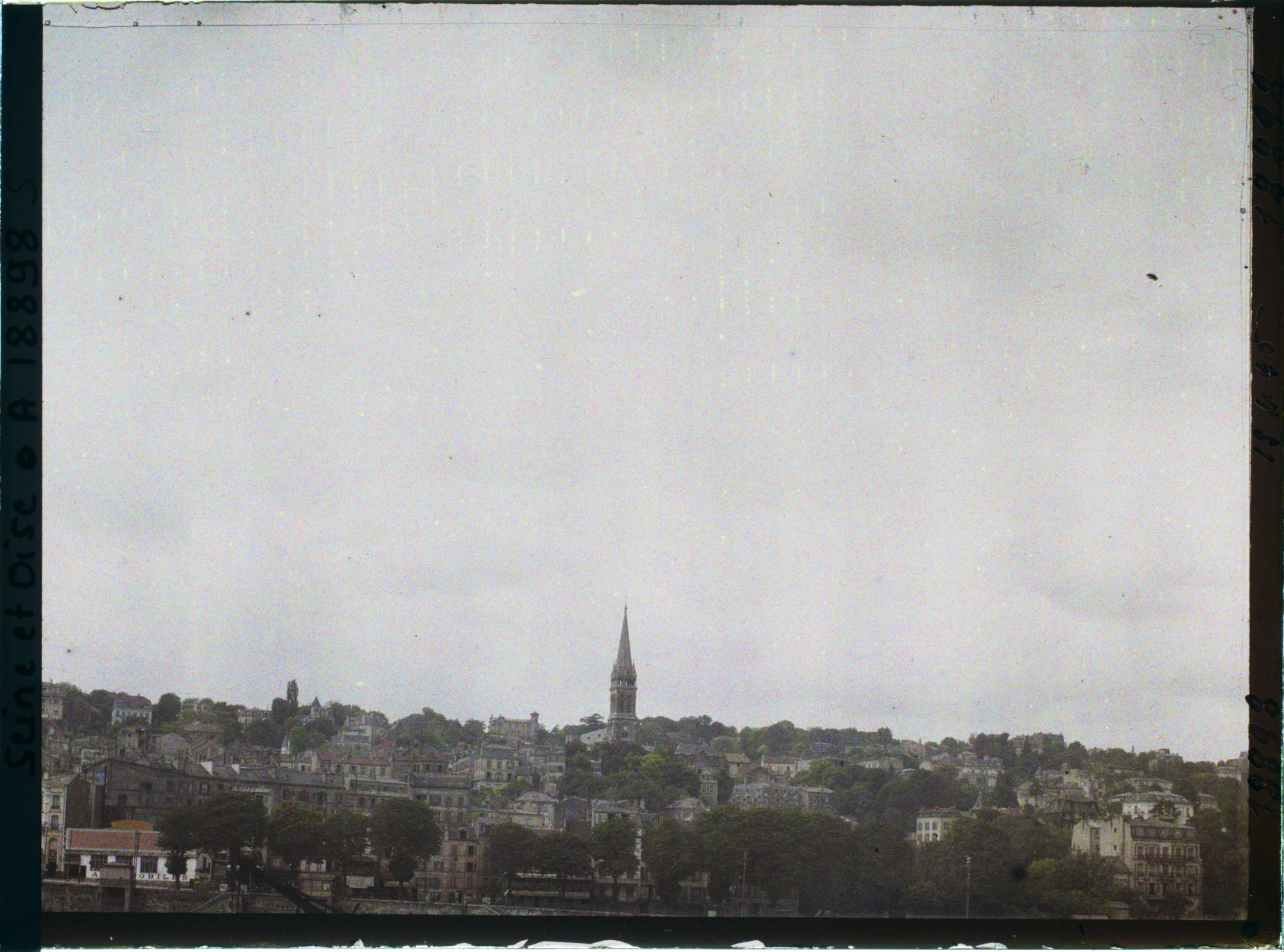 Image représentant Vue vers Saint-Cloud, à 13h 45, le ciel