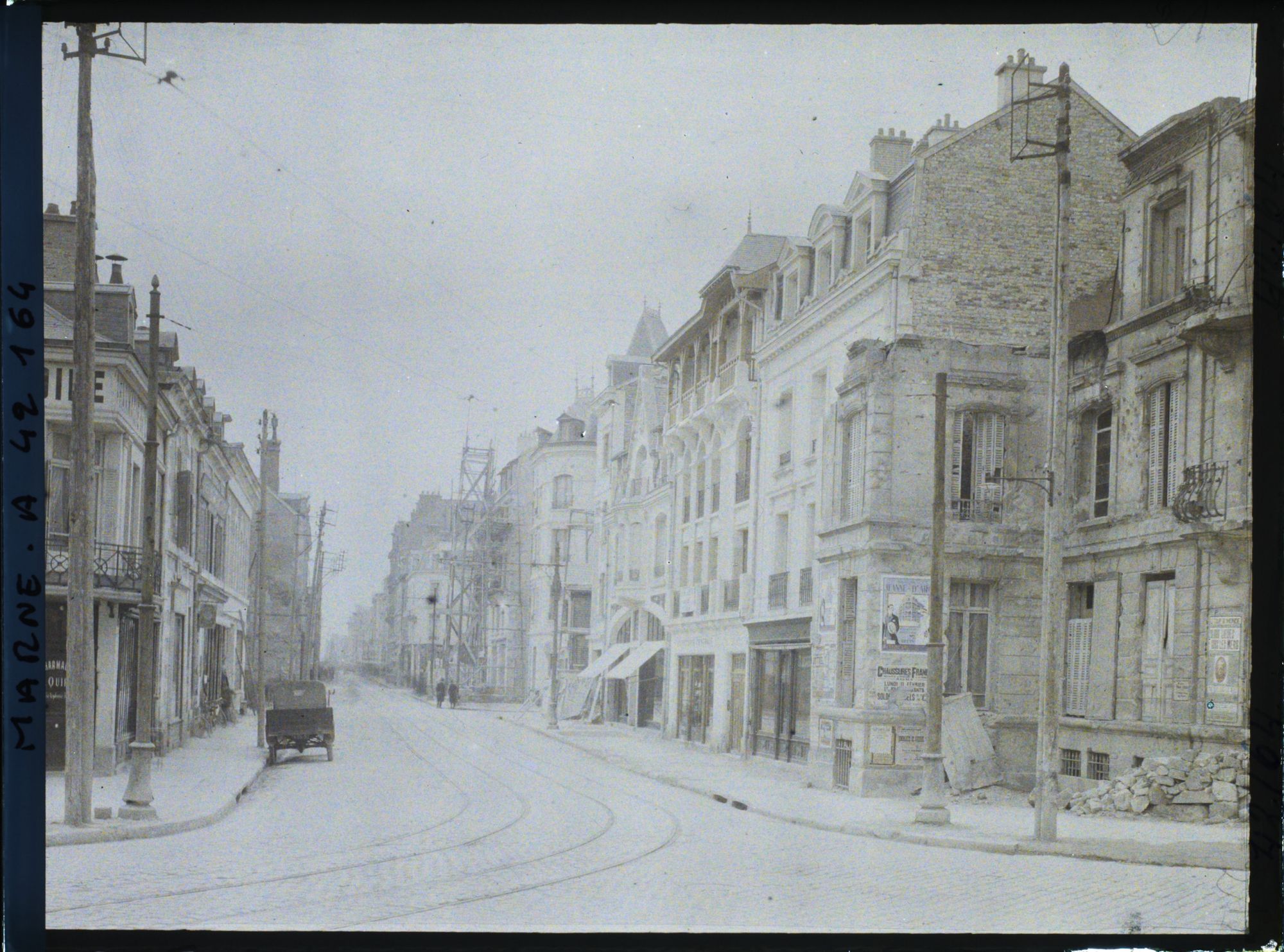 Image représentant France, Reims, La rue du faubourg Cérès