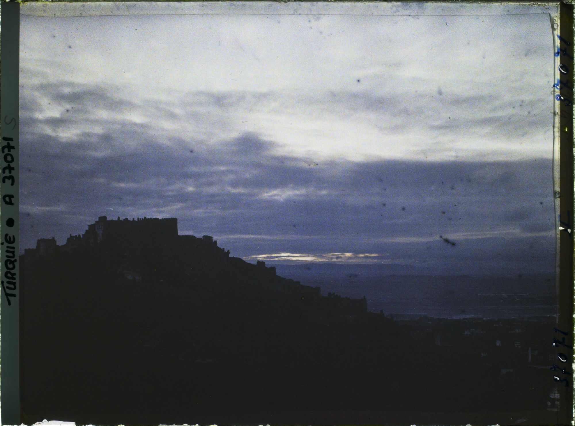 Image représentant Turquie, Angora, Coucher de Soleil sur la forteresse d'Angora