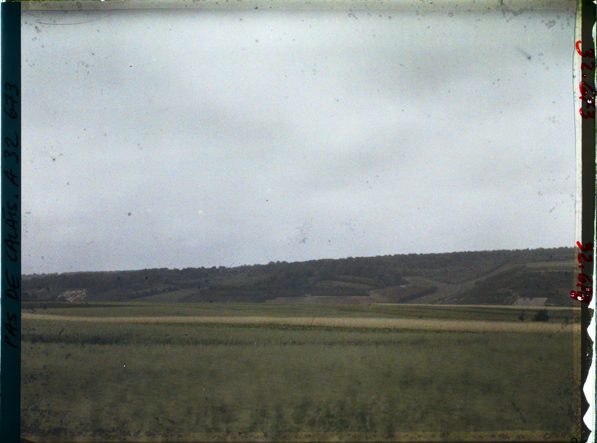 Image représentant France, Carency, Aspect du sol pris du moulin Topart vers l'Eperon de Souchez vers le bois de Bouvigny.