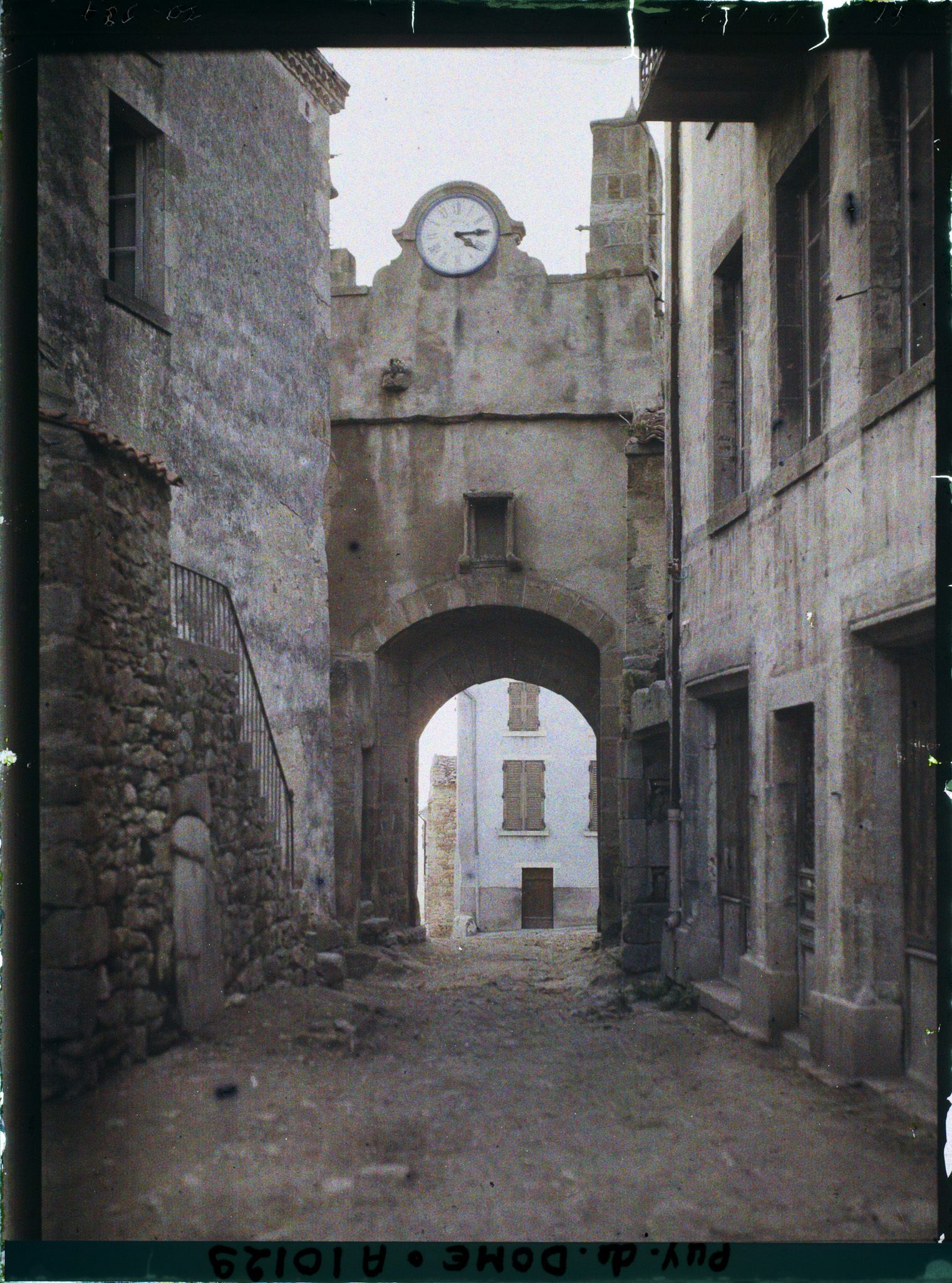 Image représentant France, Montfeyroux, Porte de la poterne