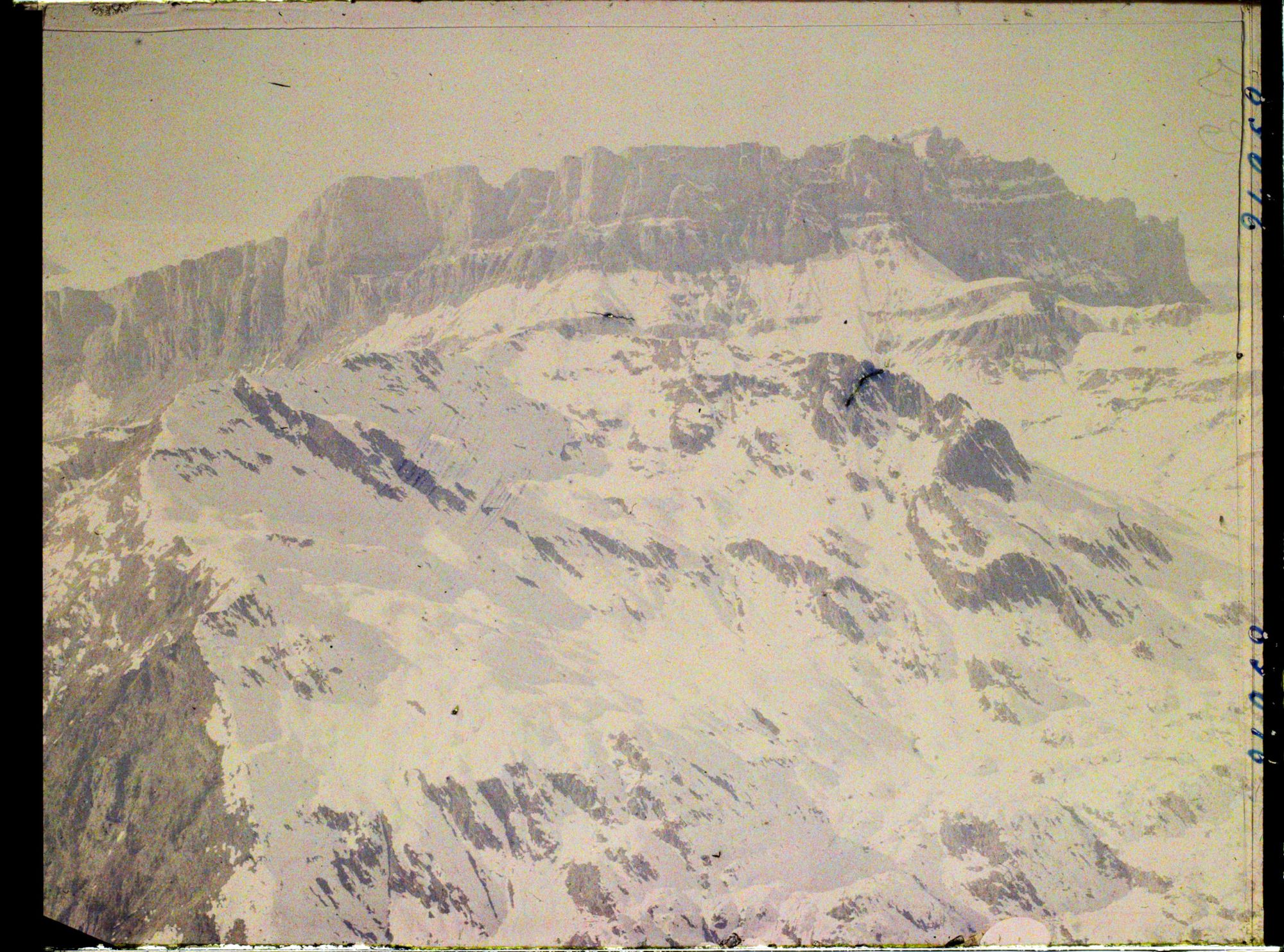 Image représentant Vue prise de Brévent (2532m) La Chaîne des Fiz, versant de la vallée de la Diosaz