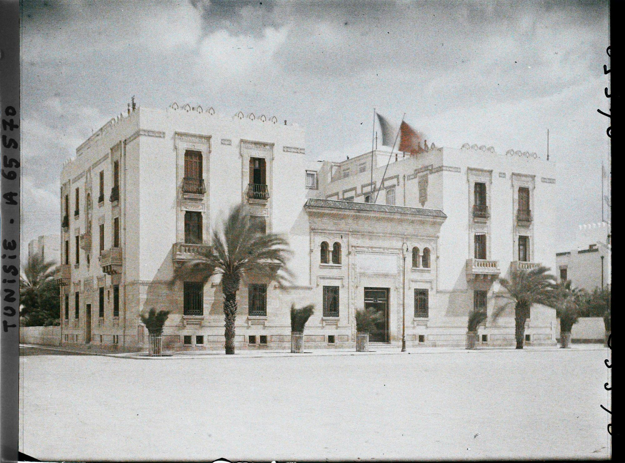 Image représentant Le bâtiment de la Compagnie des Phosphates et du Chemin de fer Sfax-Gafsa