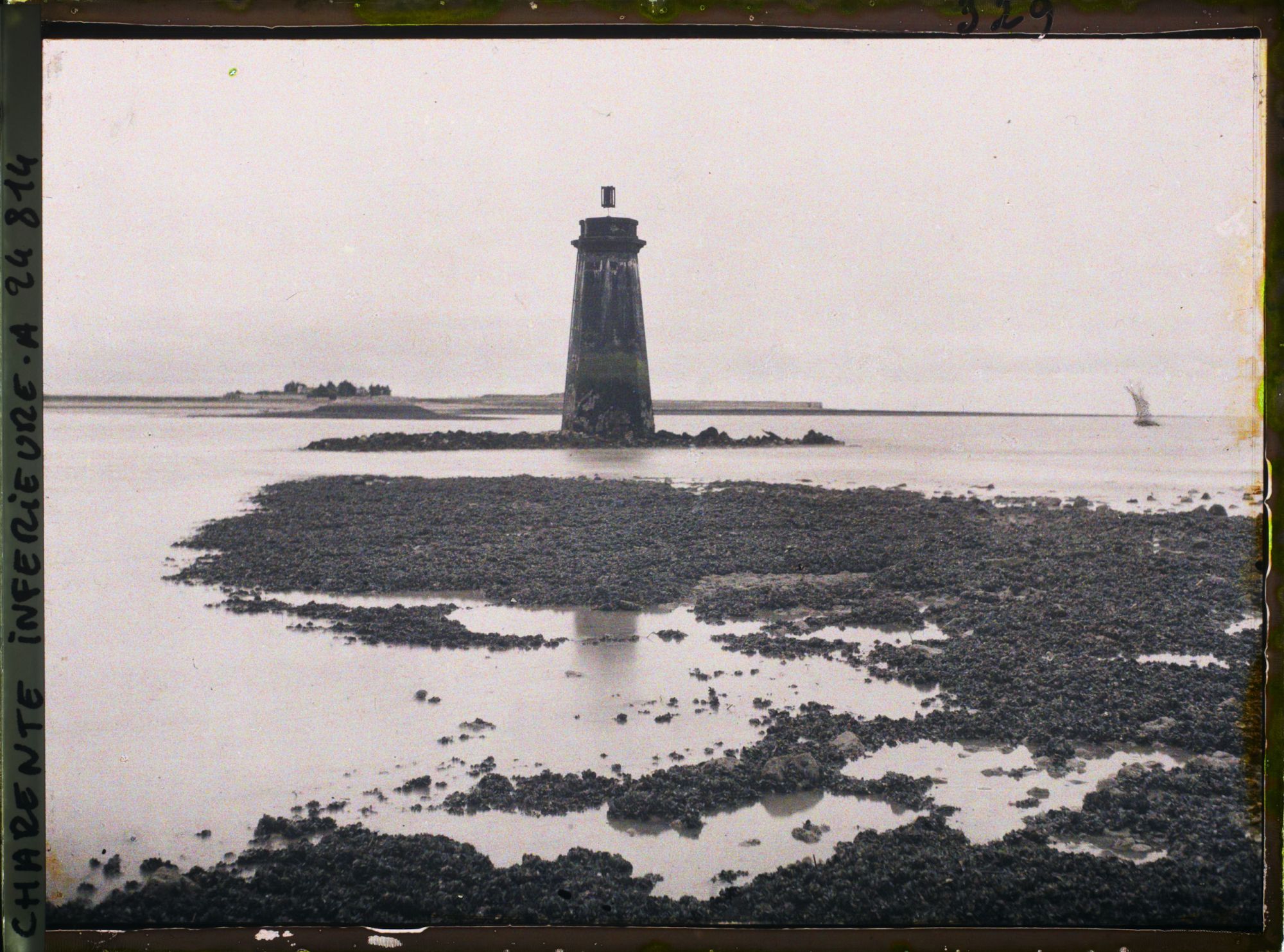 Image représentant La tour Richelieu, digue du Lazaret