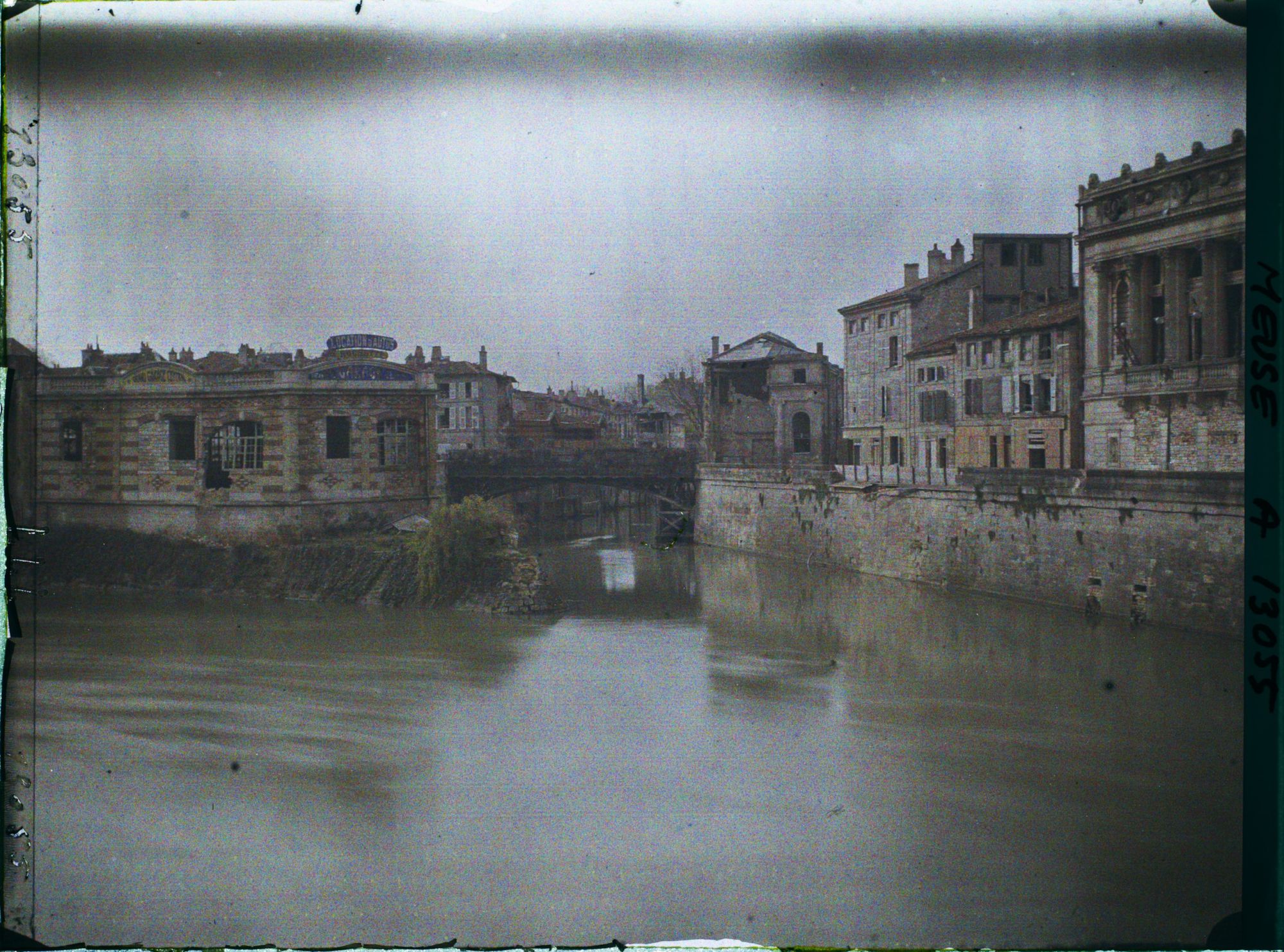 Image représentant France, Verdun, La Meuse - Le Théâtre