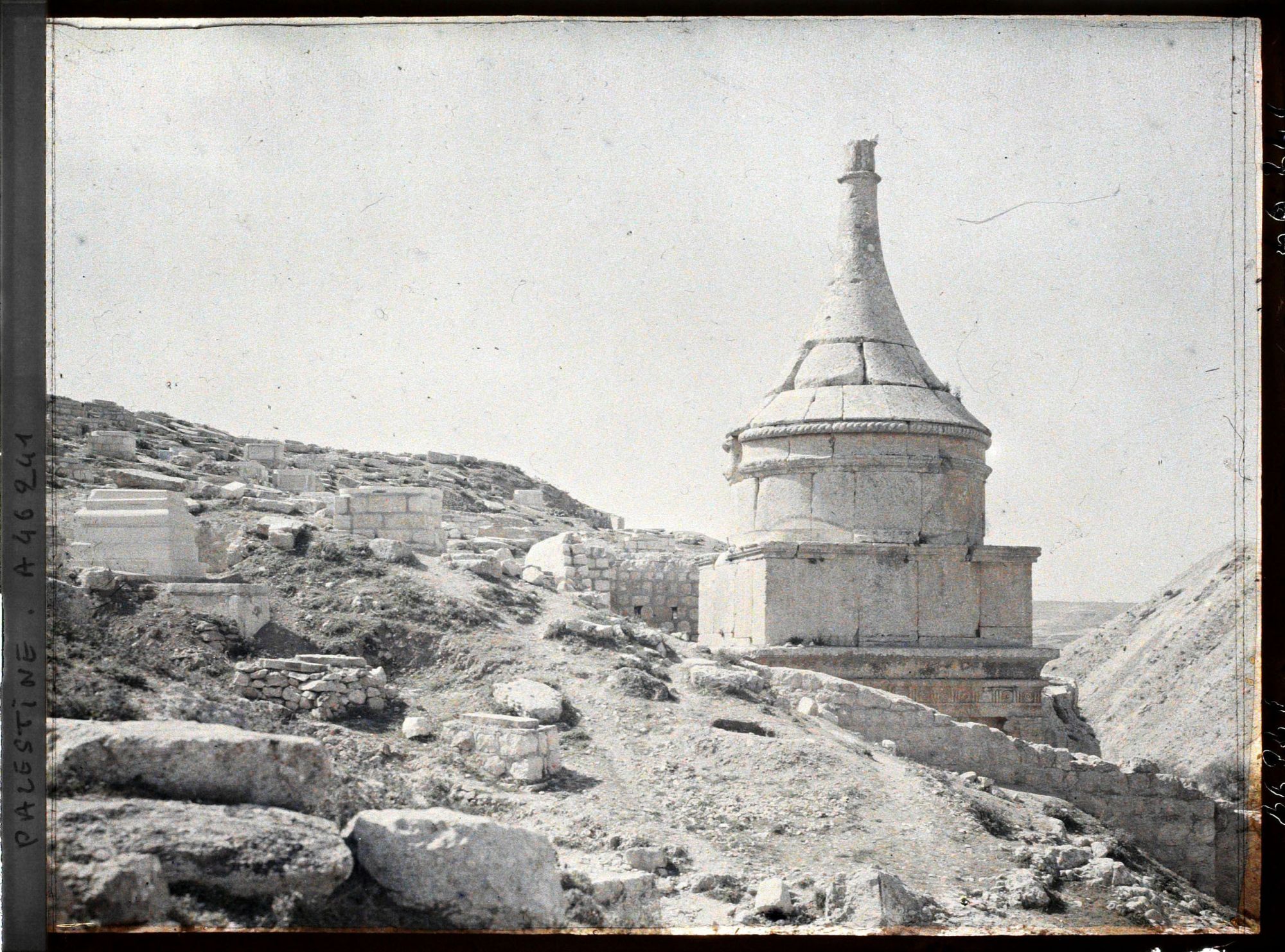 Image représentant Tombeau dit d'Absalon (Yav Avshalom)