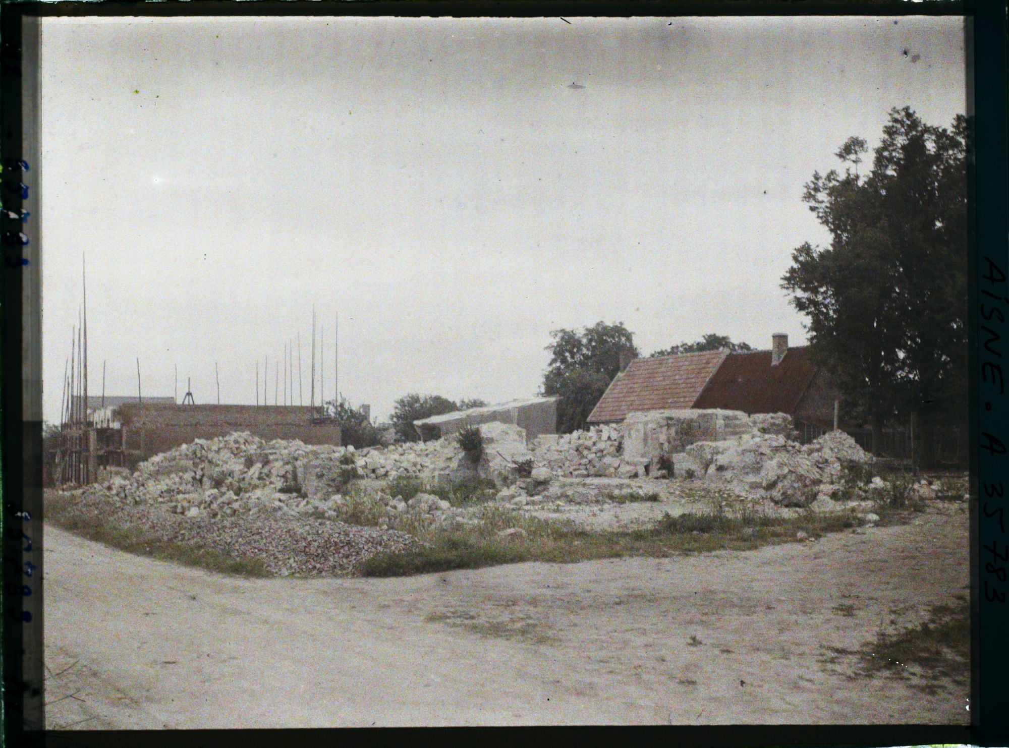 Image représentant France, Clermont en Argonne, Route de Ste Ménechould