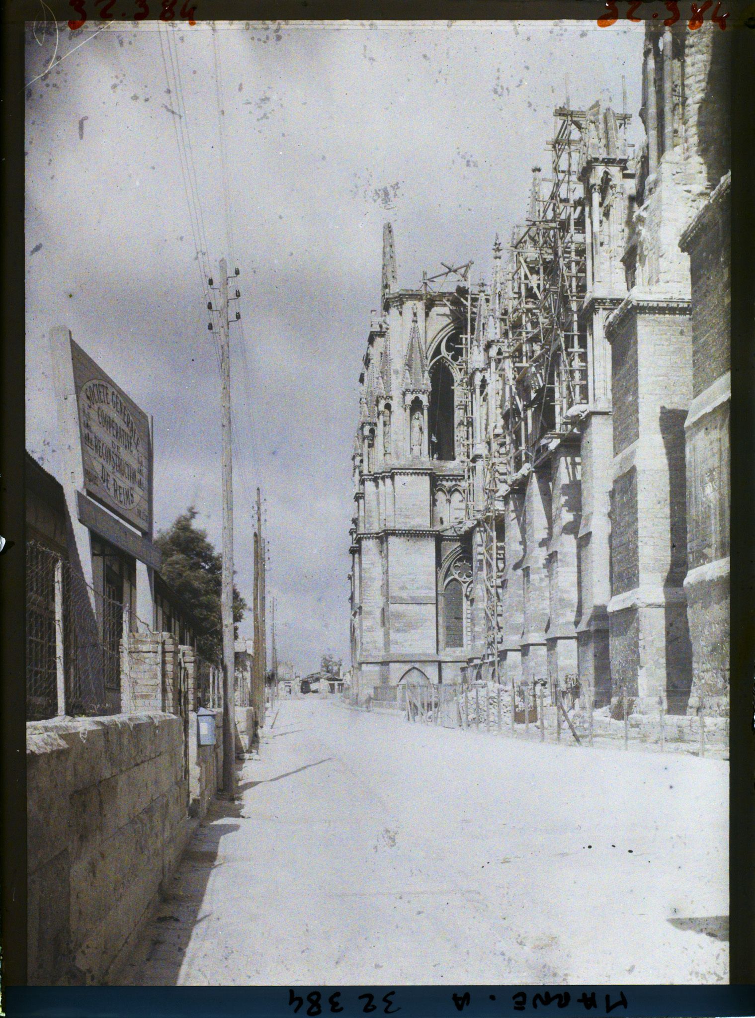 Image représentant France, Reims, Rue Robert de Coucy.