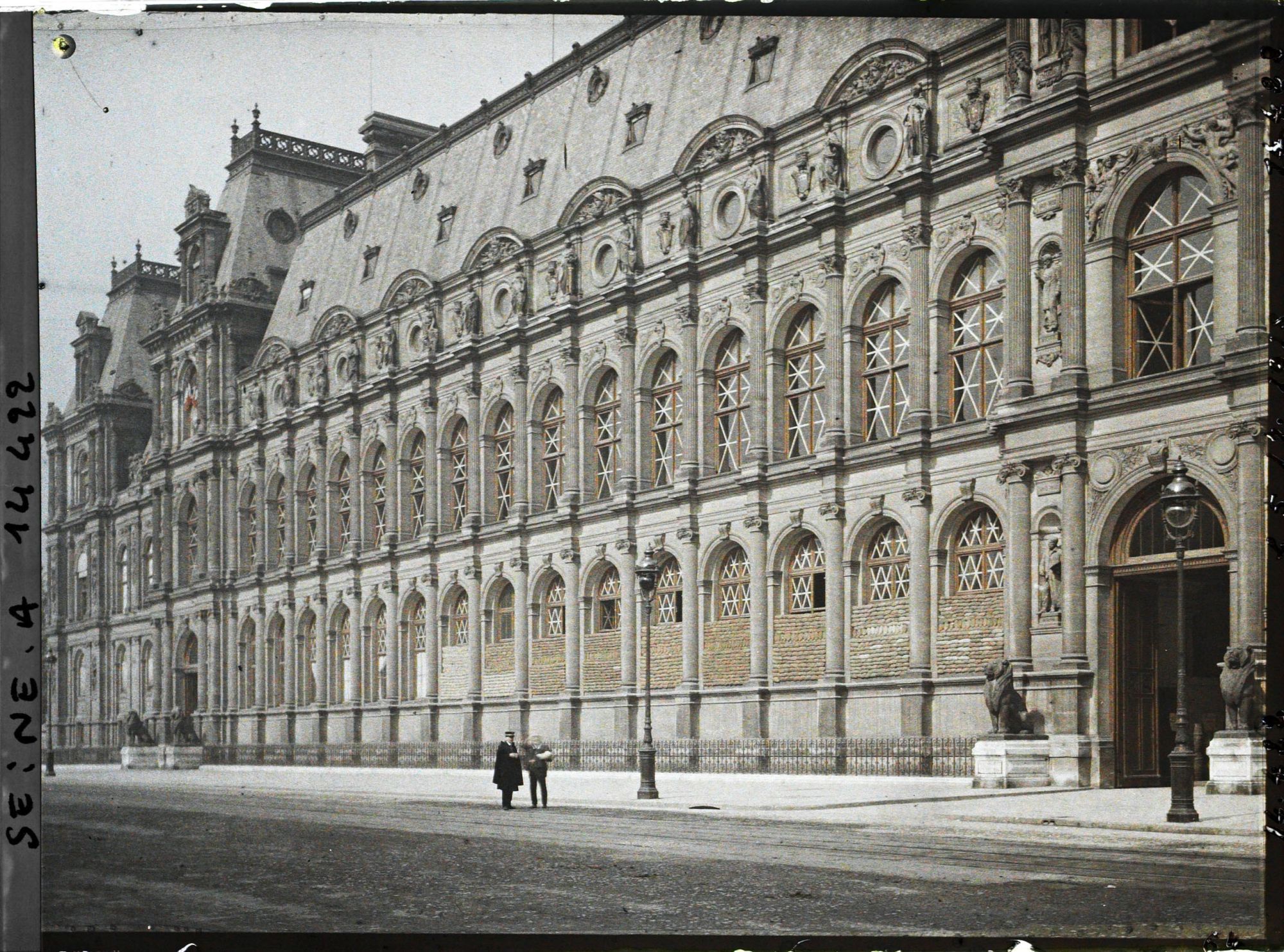 Image représentant Facade de l'hôtel de ville rue de Lobau