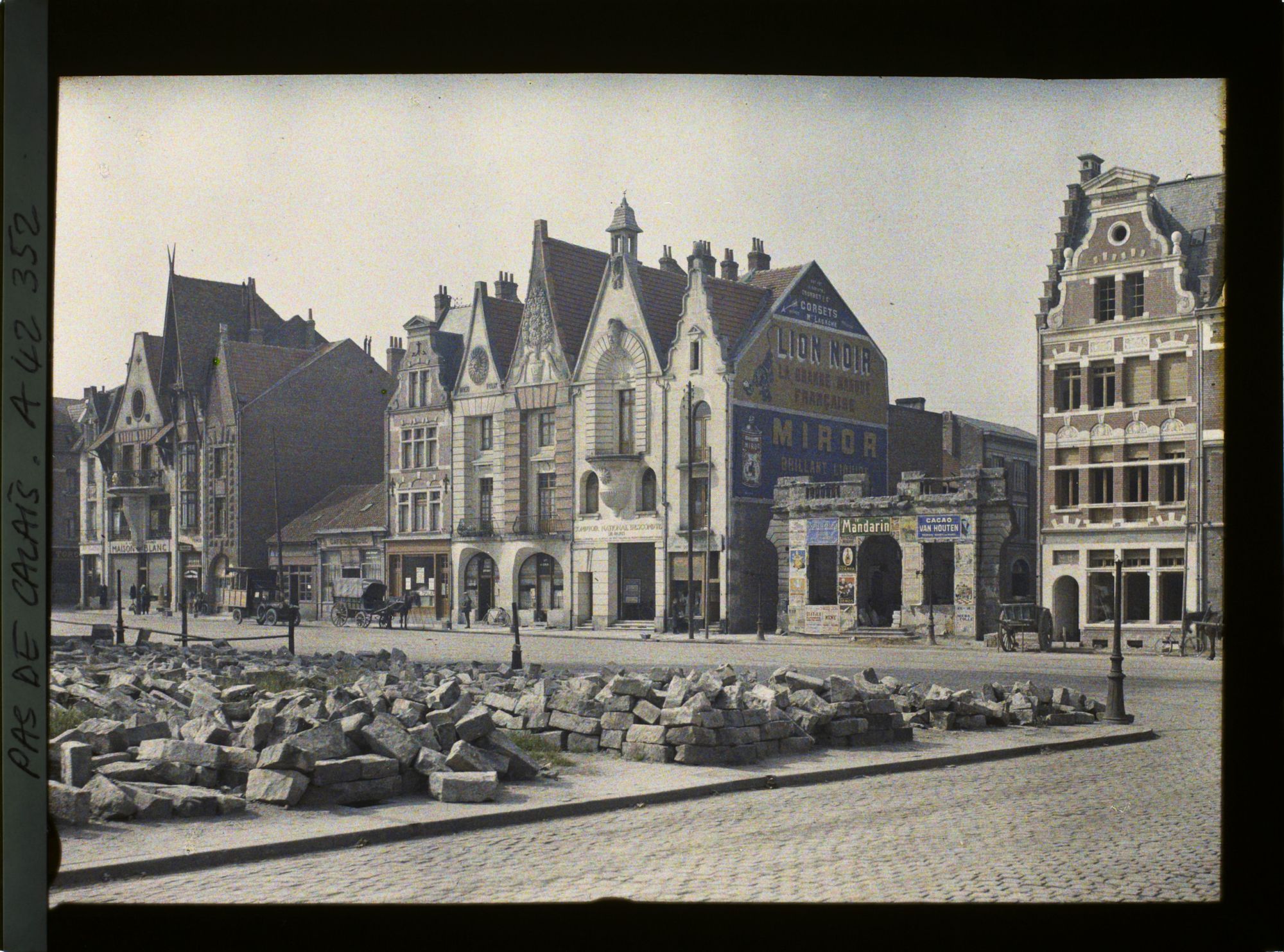 Image représentant France, Bethune, Grande Place, vue vers le Sud Est