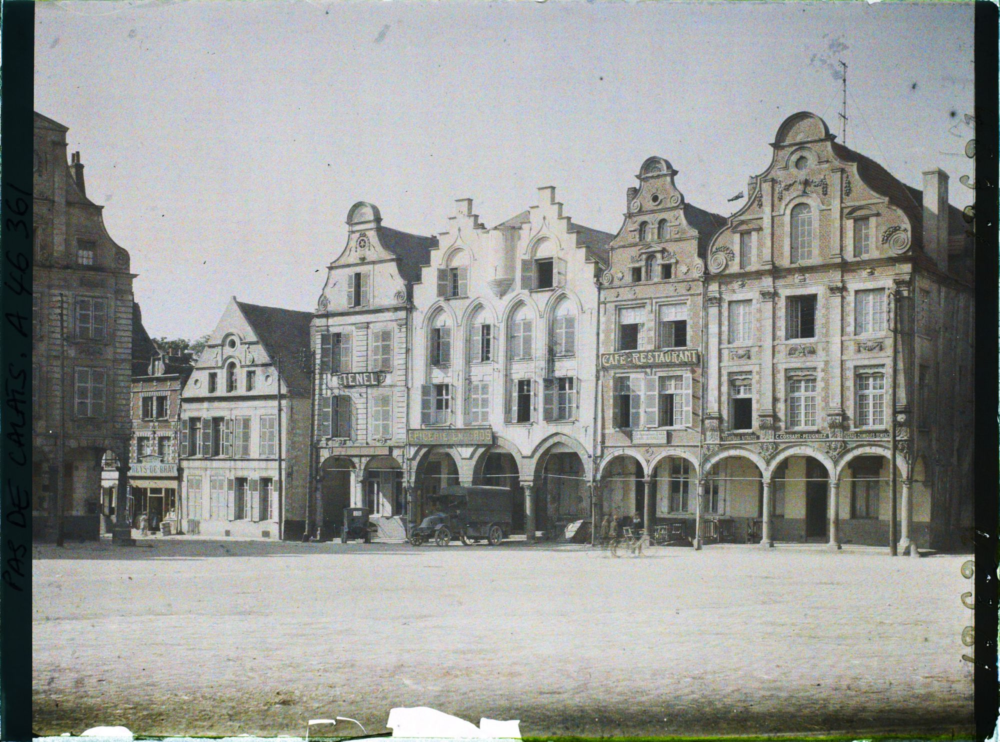 Image représentant France, Arras, Gde place partie Sud. autre aspect