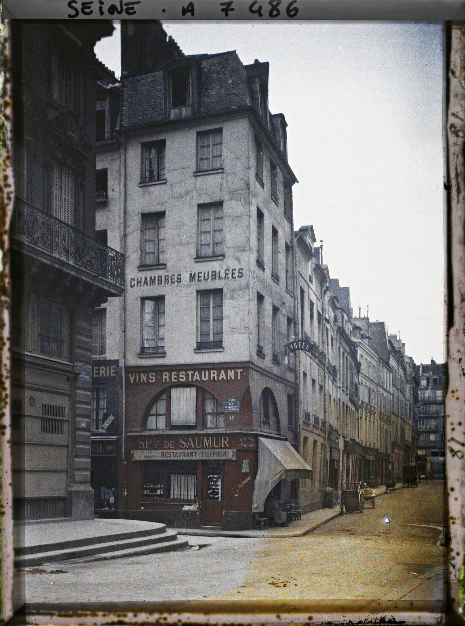 Image représentant L'angle des rues Bertin Poirée et St-Germain-l'Auxerrois