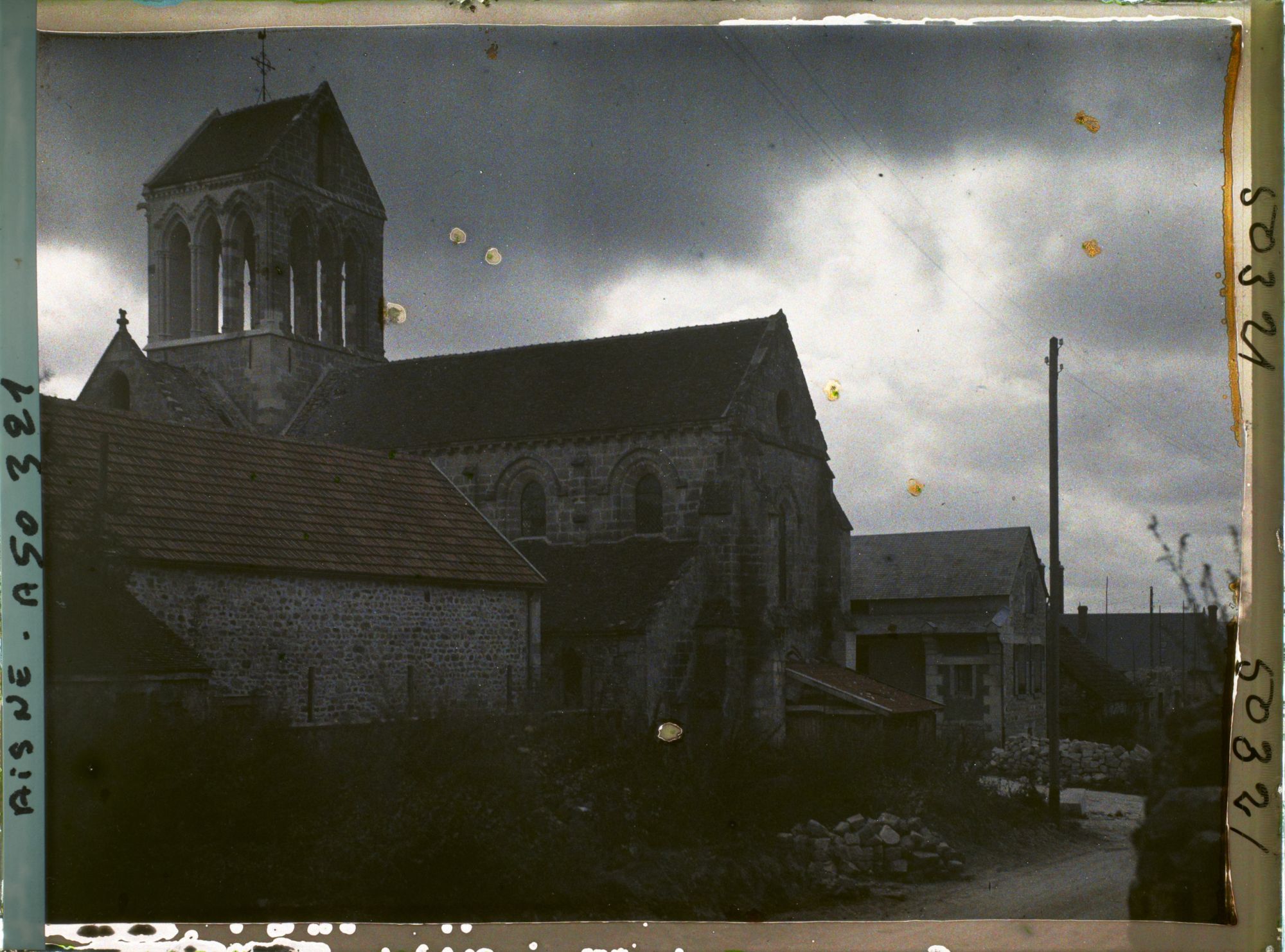 Image représentant France, Bourg et Comin, Effet de Ciel s/ Eglise