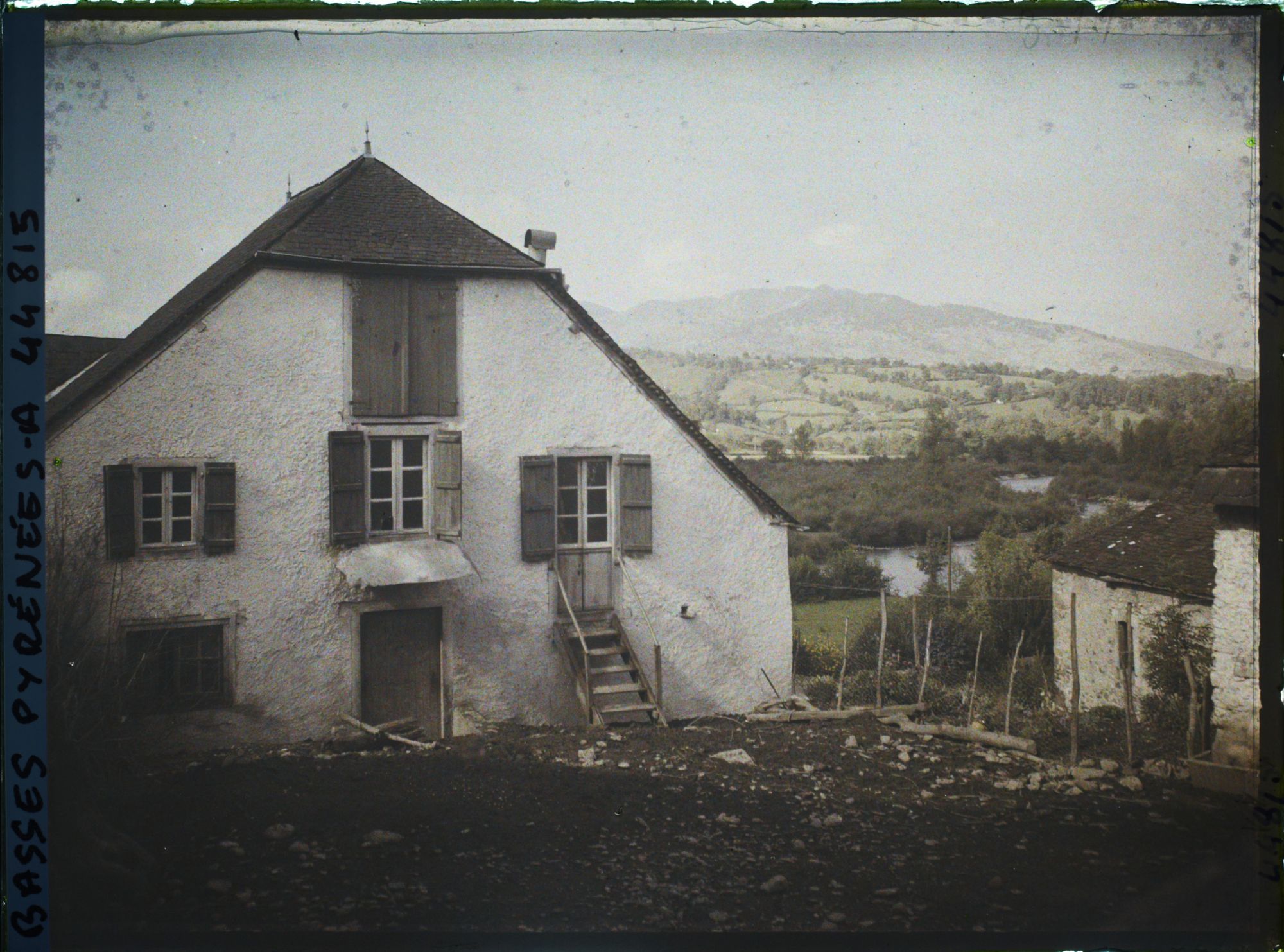 Image représentant France , Tardets, Une ferme