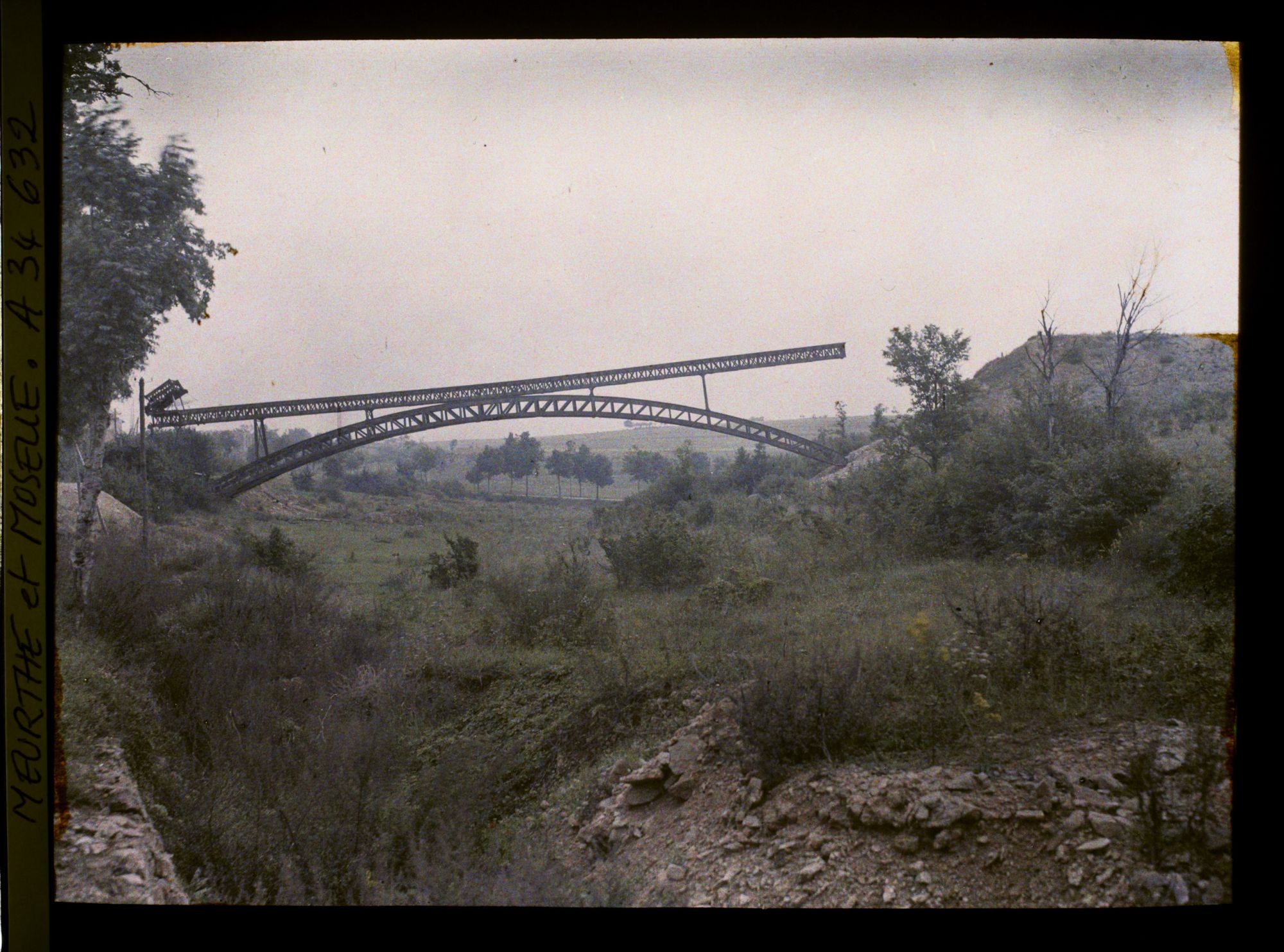 Image représentant France, Flirey, Pont détruit du Chin de fer de Toul à Thiaucourt.