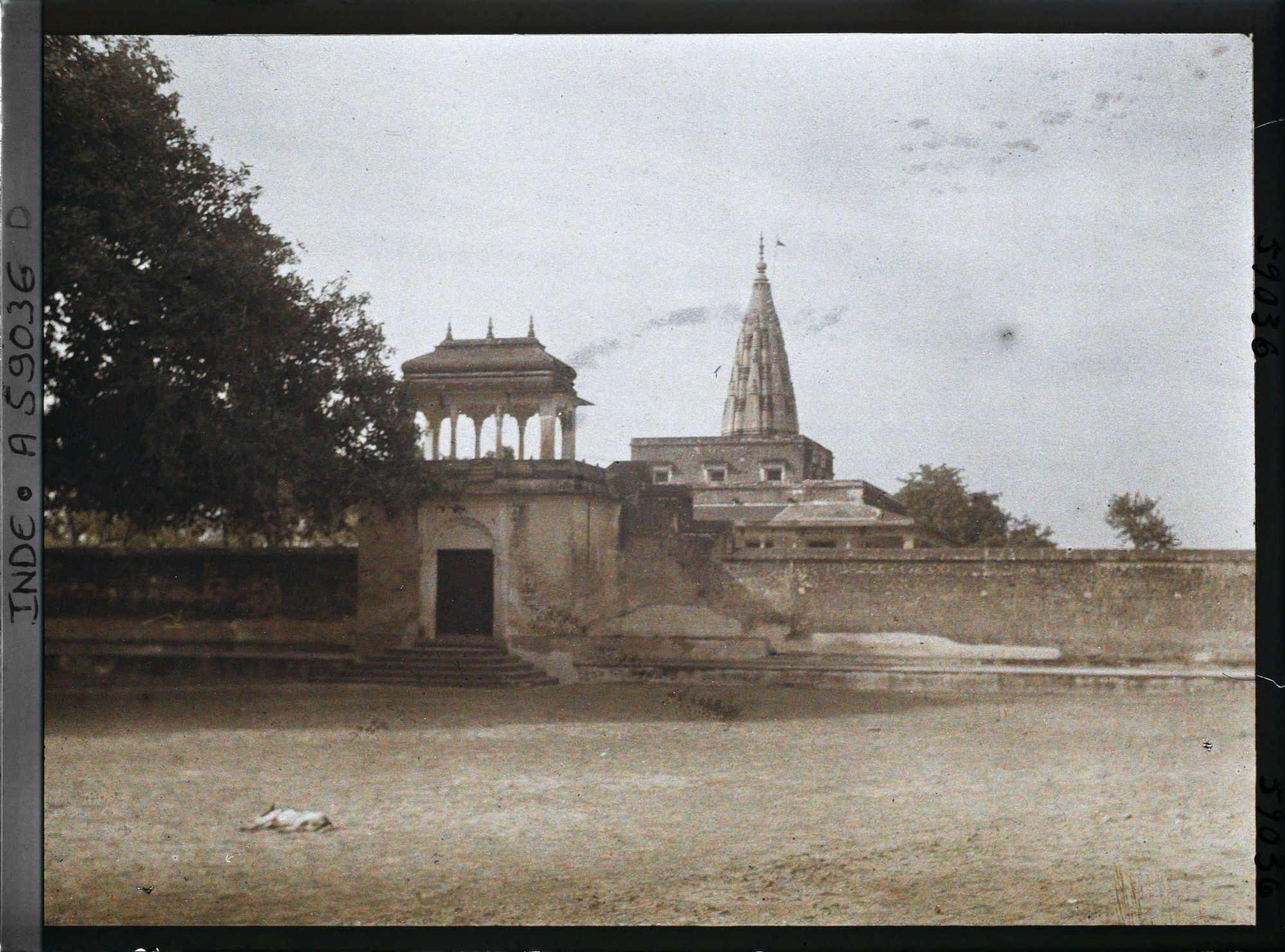 Image représentant Petit temple