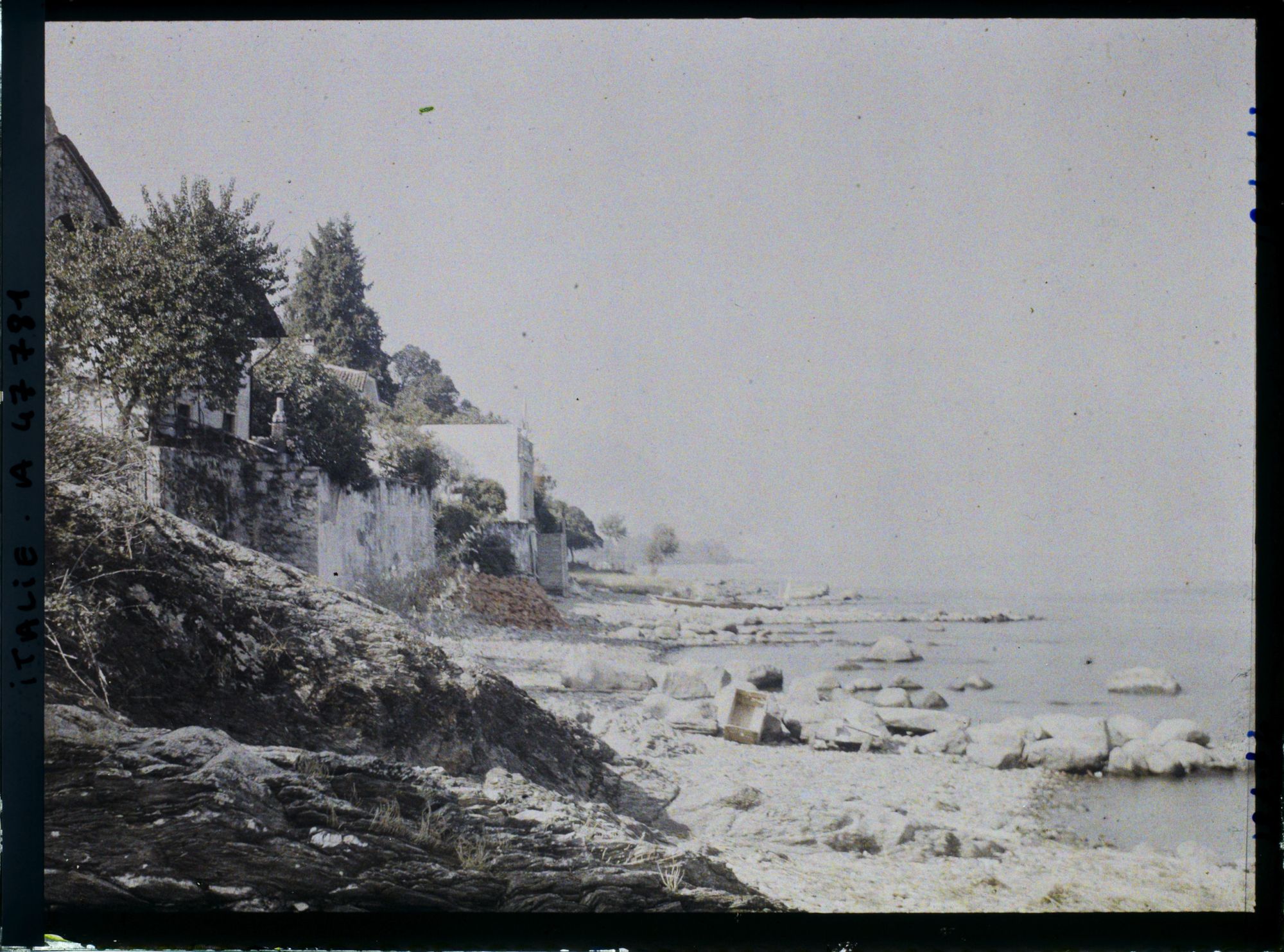 Image représentant Côté ouest de l'île des Pêcheurs (isola dei Pescatori) et panorama sur le lac Majeur