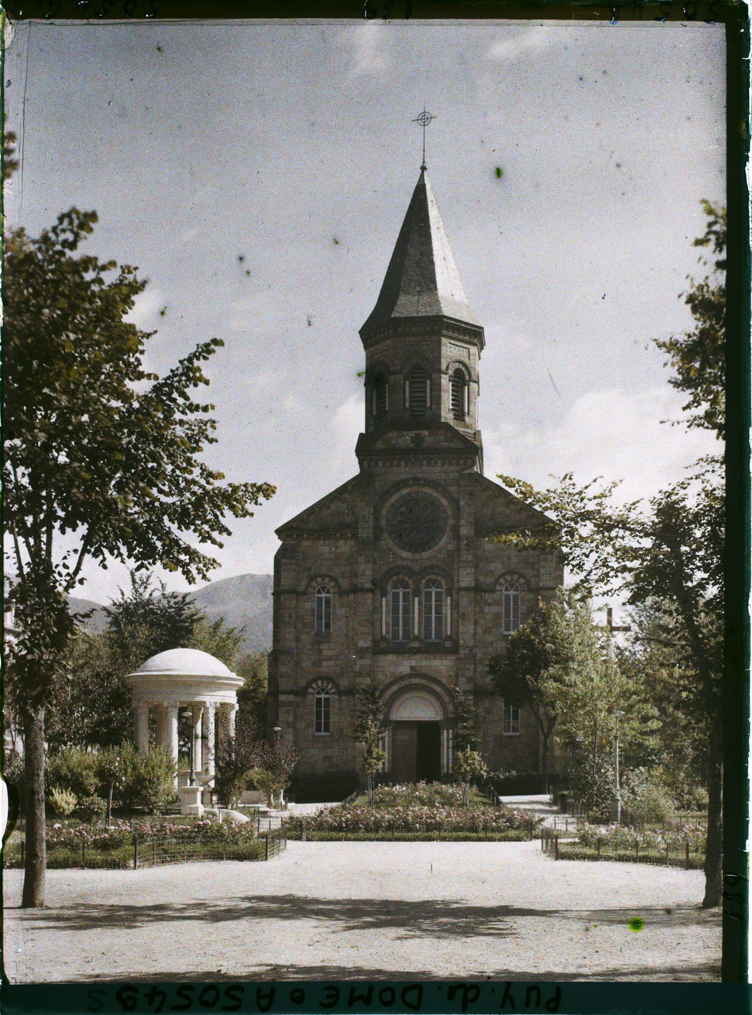 Image représentant France, La Bourboule, L'Eglise