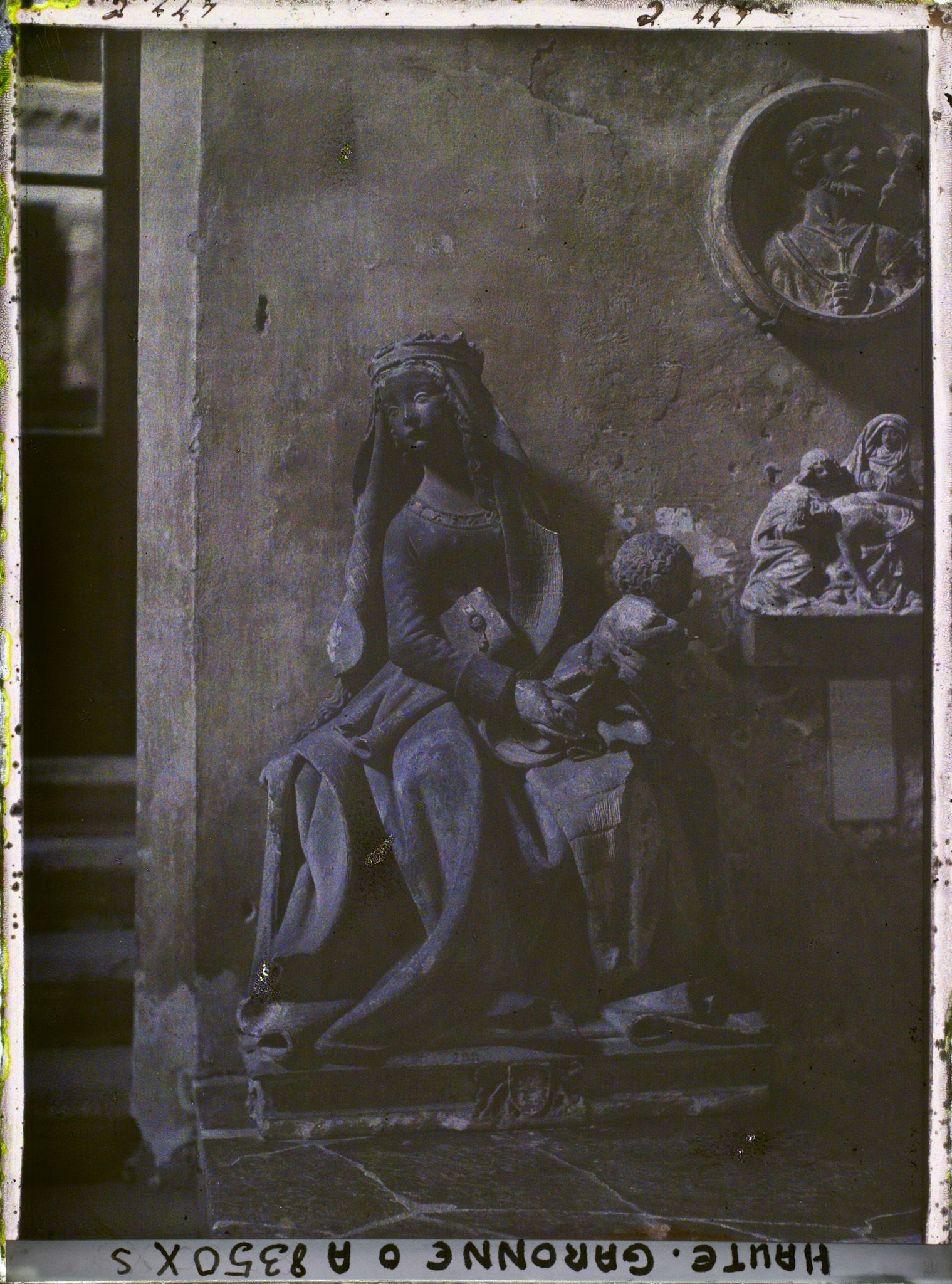 Image représentant La Vierge à l'Enfant dite Nostre Dame de Grasse, musée des Augustins