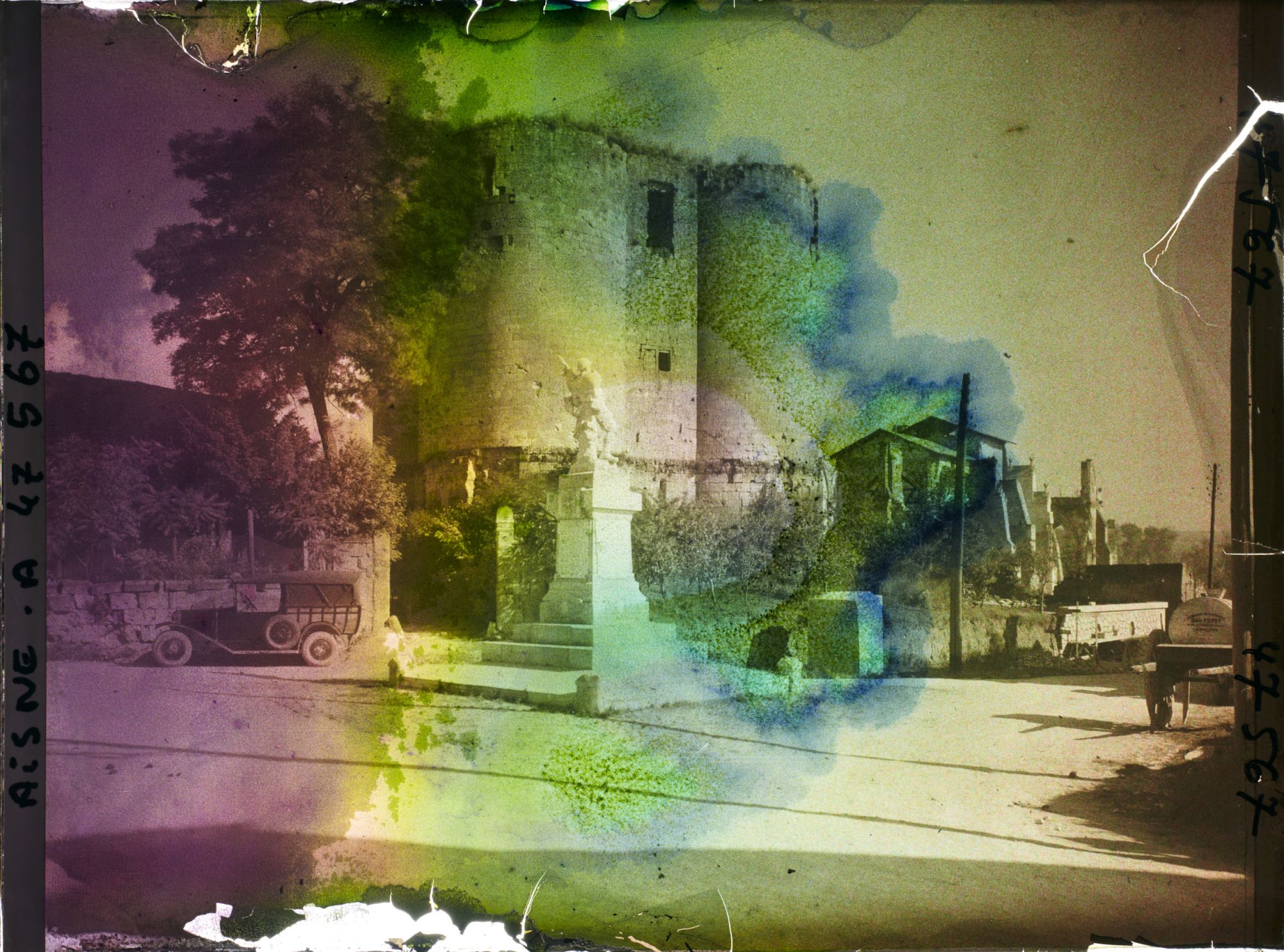 Image représentant France, Amblény, Ruines du Château et de l'Eglise