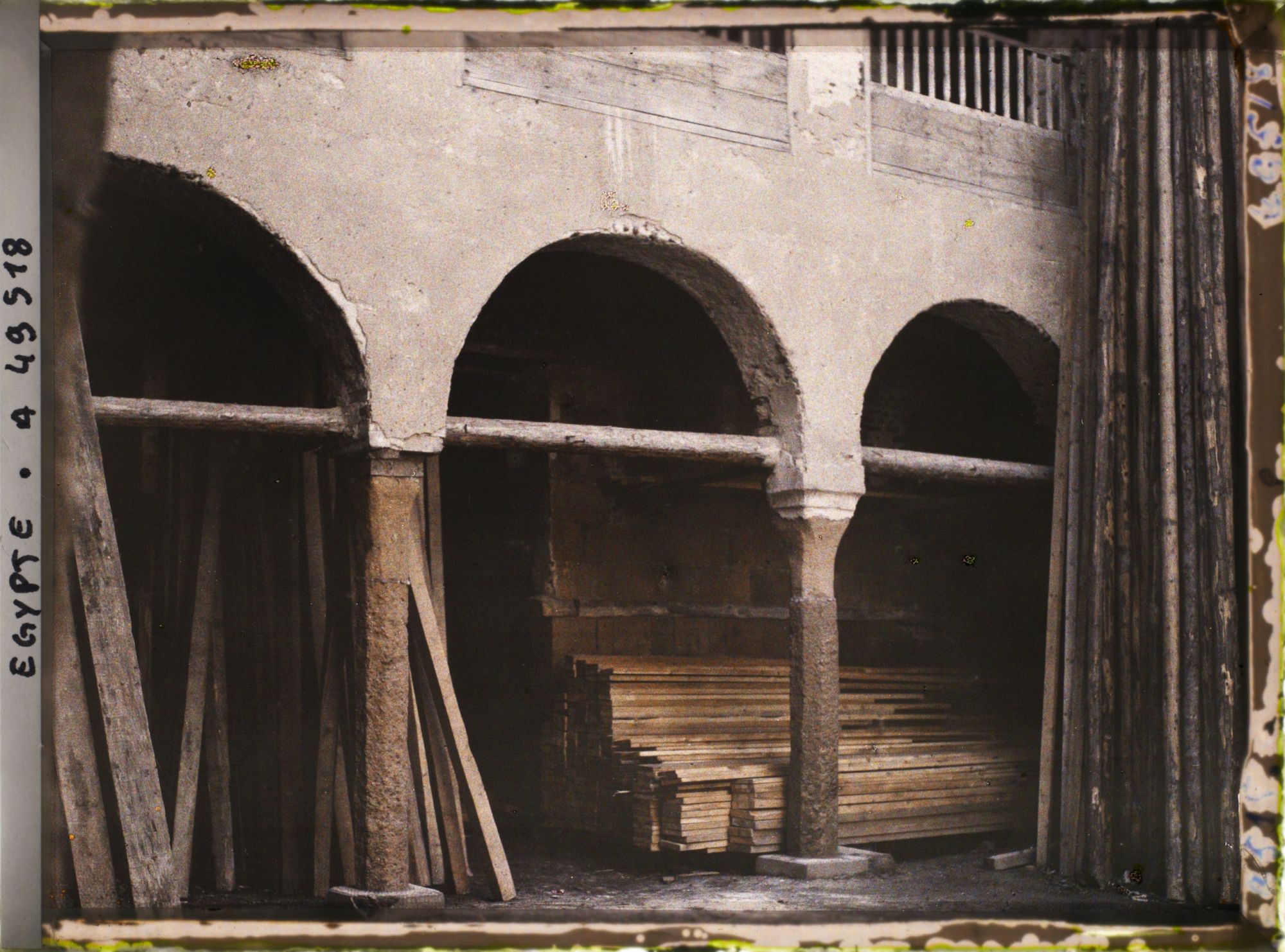 Image représentant Intérieur de la "maison de St Louis"