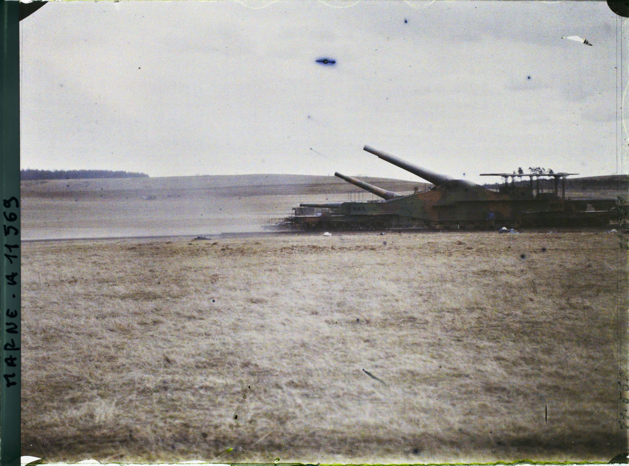 Image représentant Batterie de 320 dans la plaine de Muizon