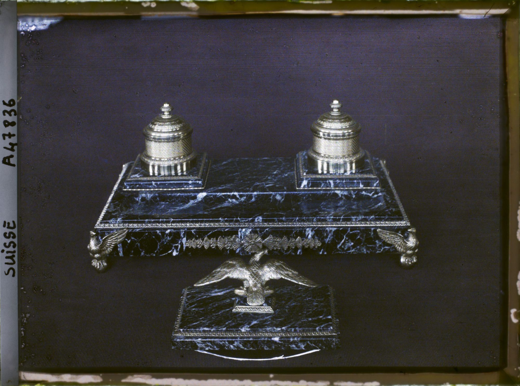 Image représentant Accords de Locarno, l'encrier ayant servi à la ratification du pacte de Sécurité