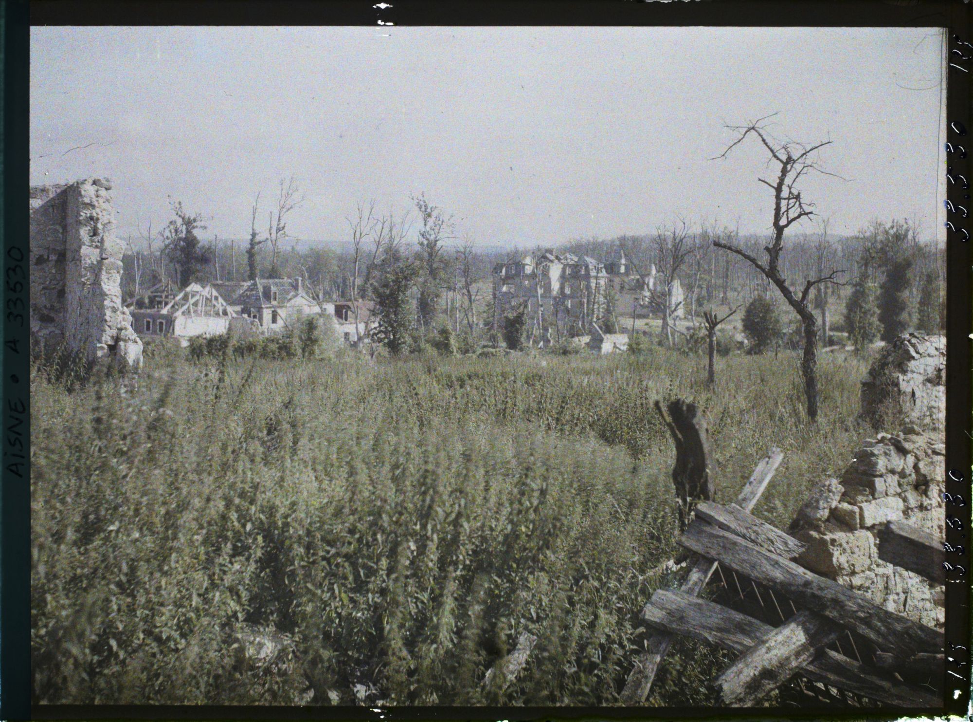 Image représentant France, Pinon, Le Château de Pinon