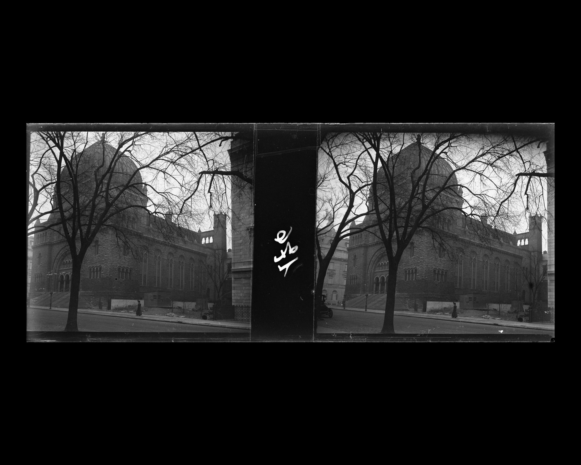 Image représentant La synagogue Beth-El, à l'angle de la 76 eme rue et de la 5eme Avenue