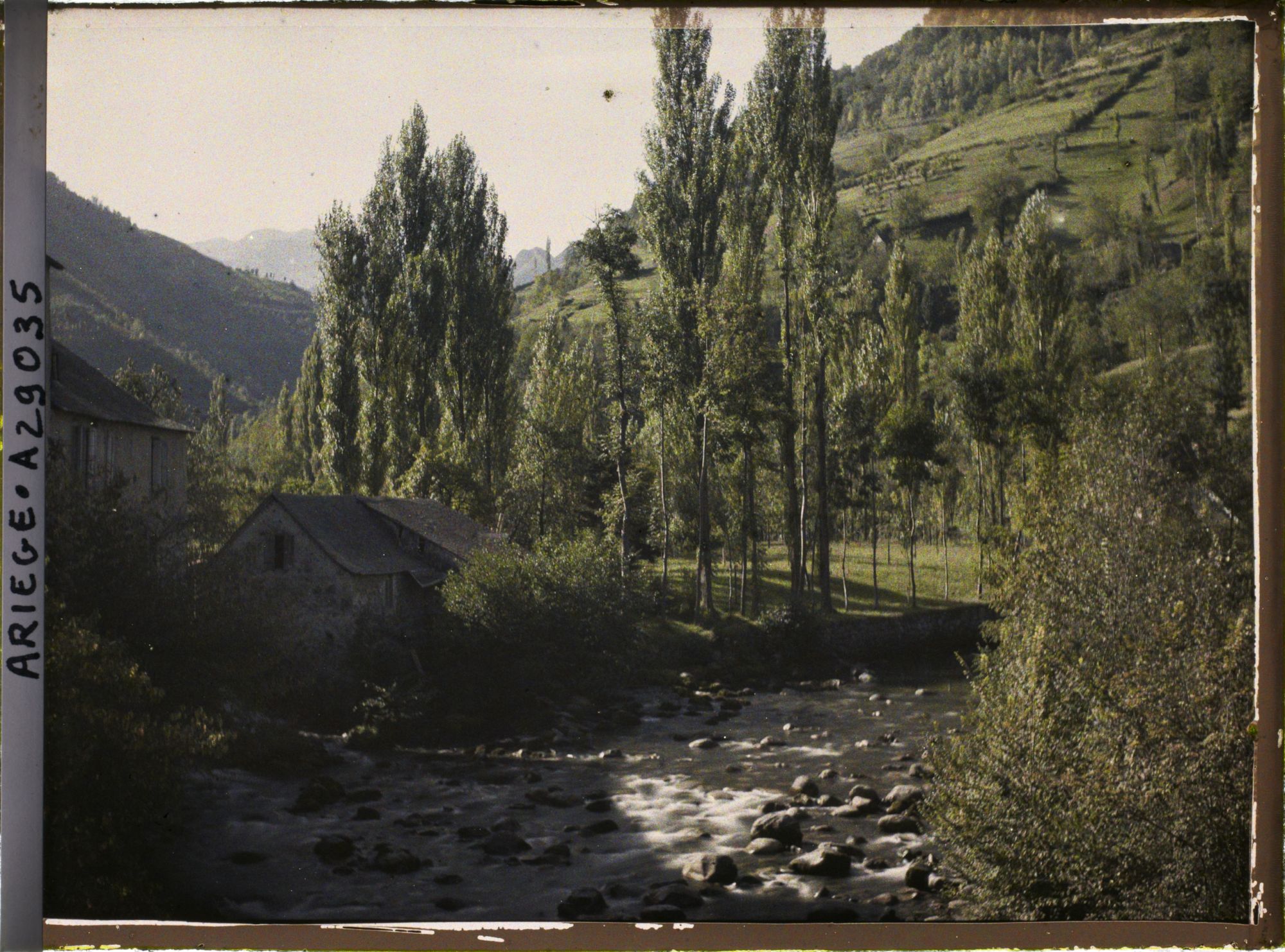 Image représentant Le Lez vers l'amont à Ourjout