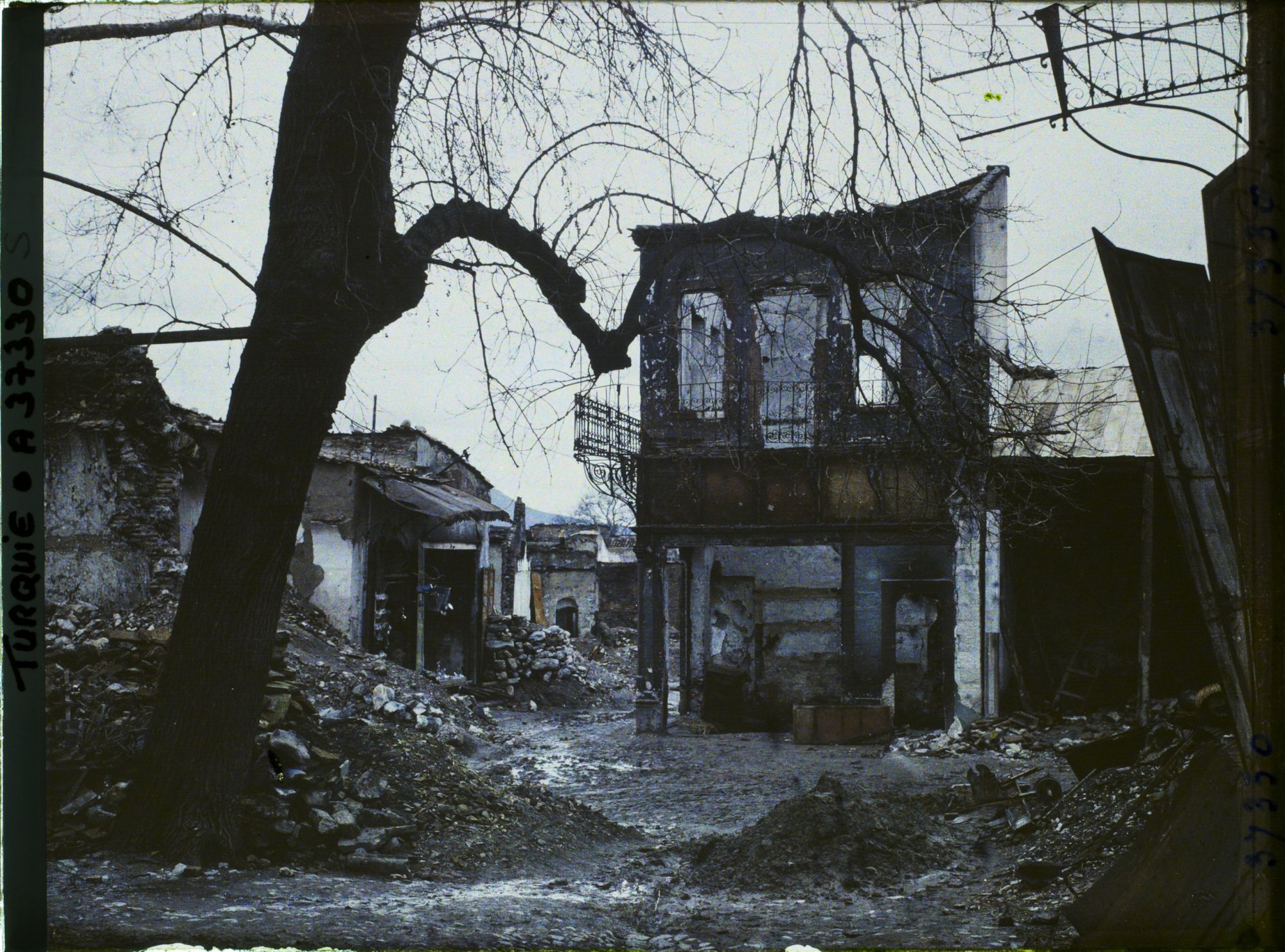 Image représentant Turquie, Magnesie, Ruines dans la Ville basse