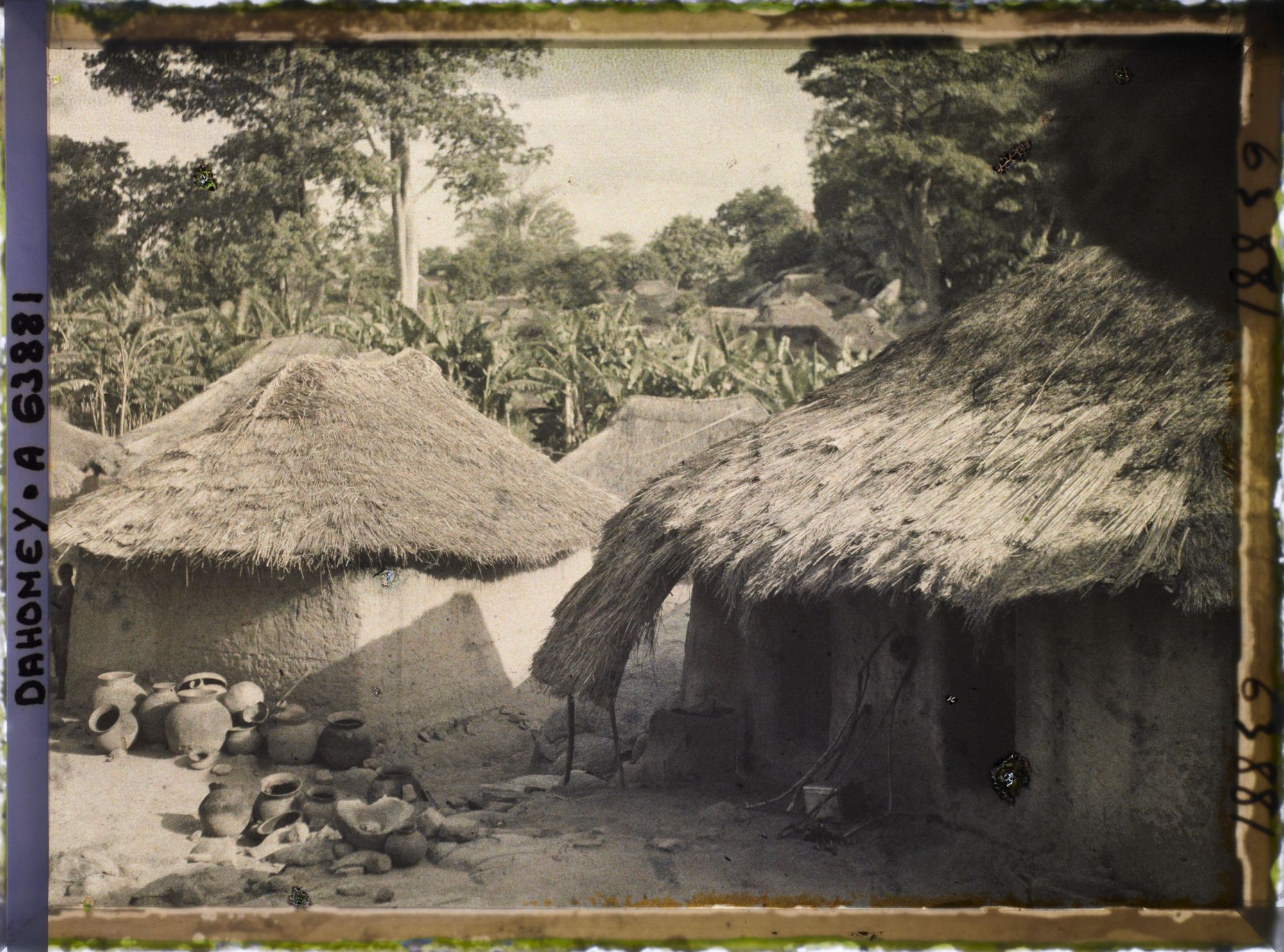 Image représentant Cases dans le village de Savalou ?