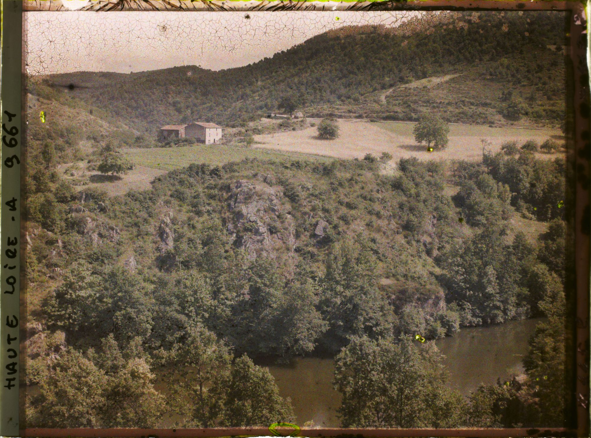 Image représentant L'Allier en amont du village
