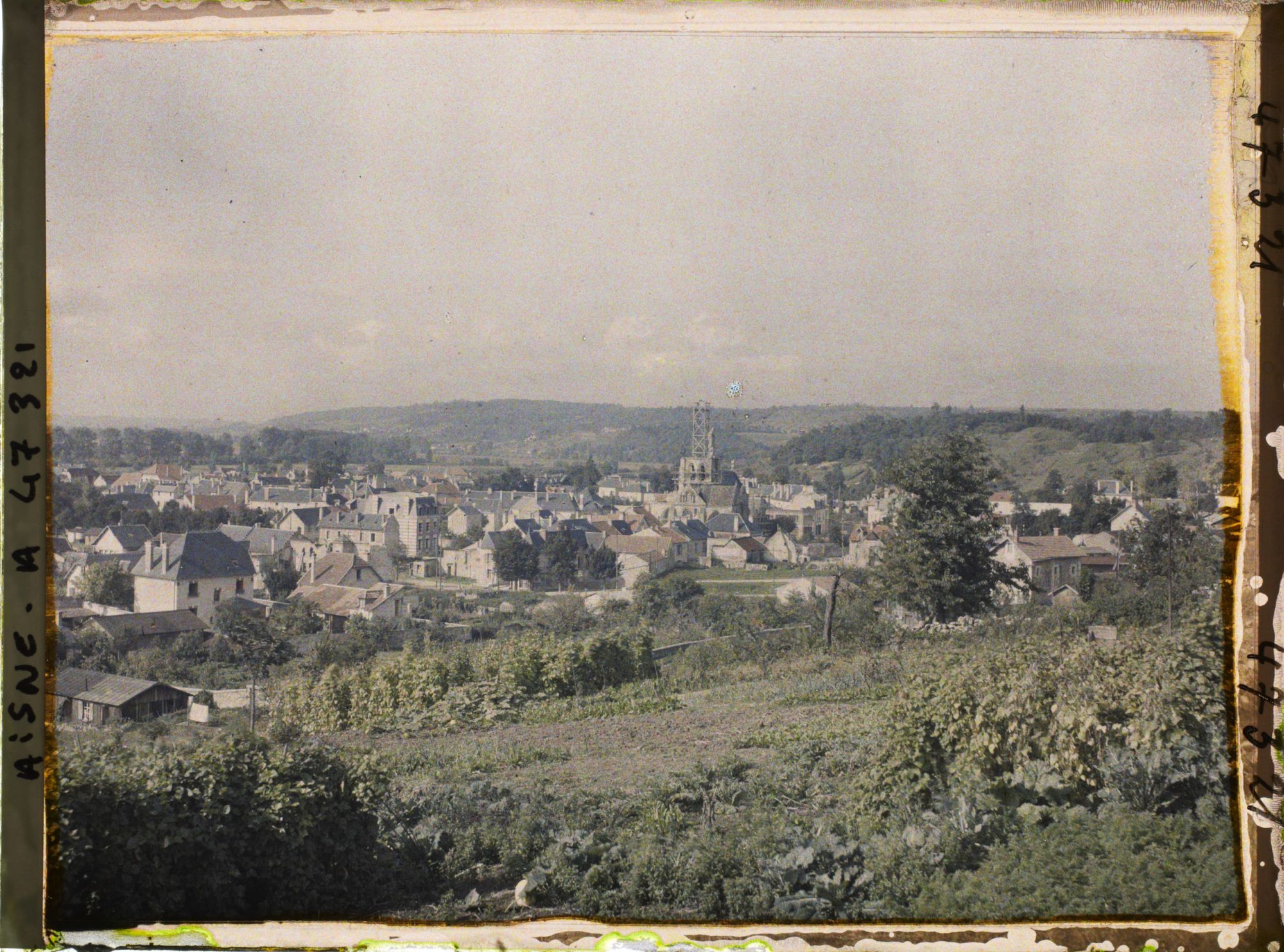 Image représentant France, Vailly, Panorama du Village reconstruit