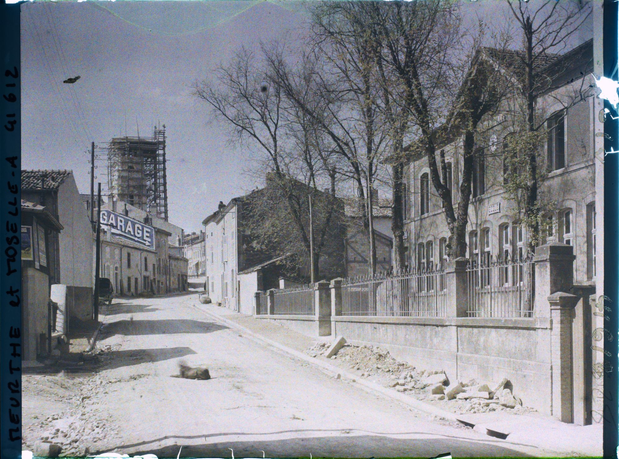 Image représentant France, Thiaucourt, Grande rue et Eglise en Reconstruction