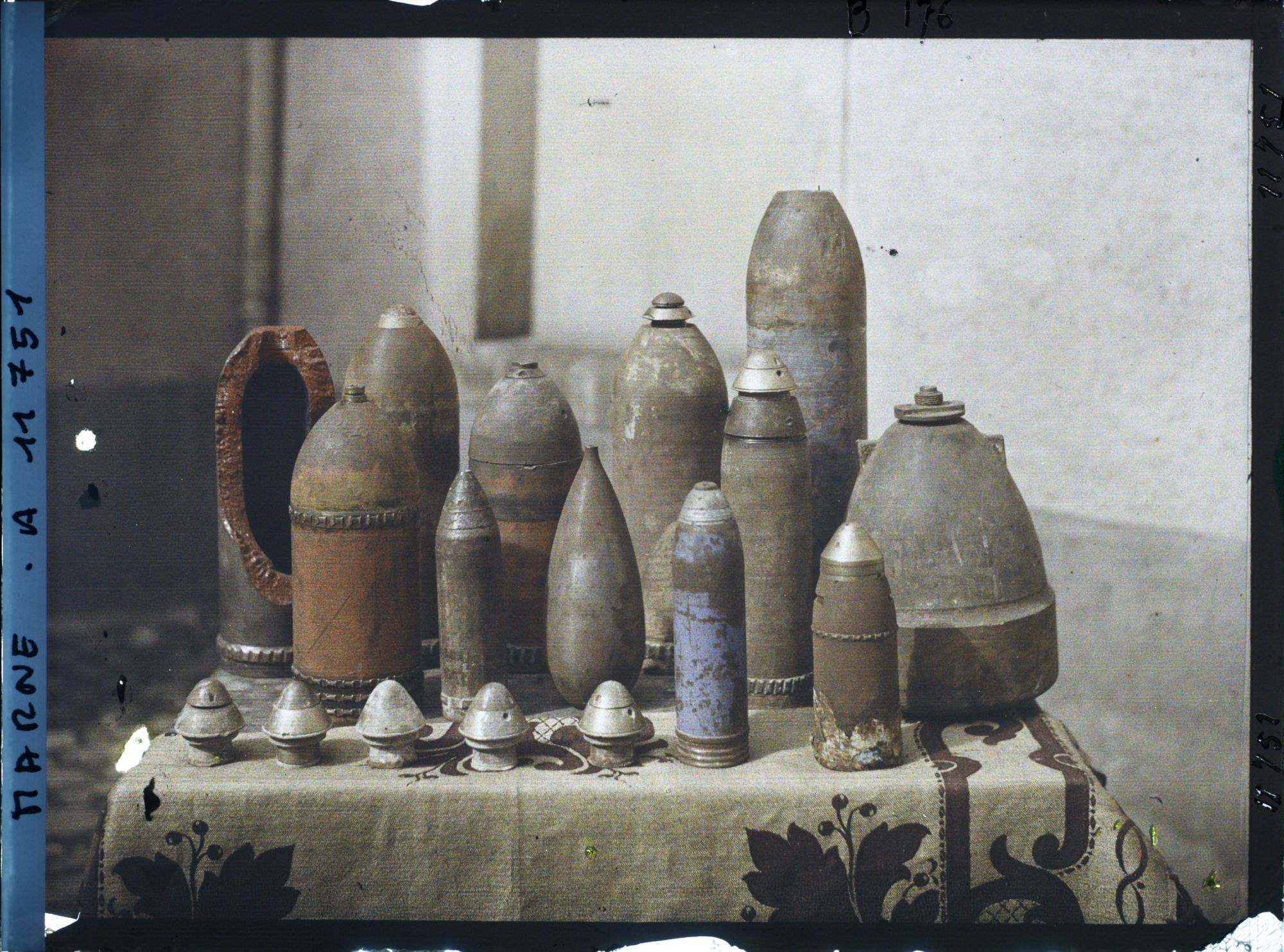 Image représentant France, Reims, Collection d'Obus Allemands qui n'ont pas éclaté