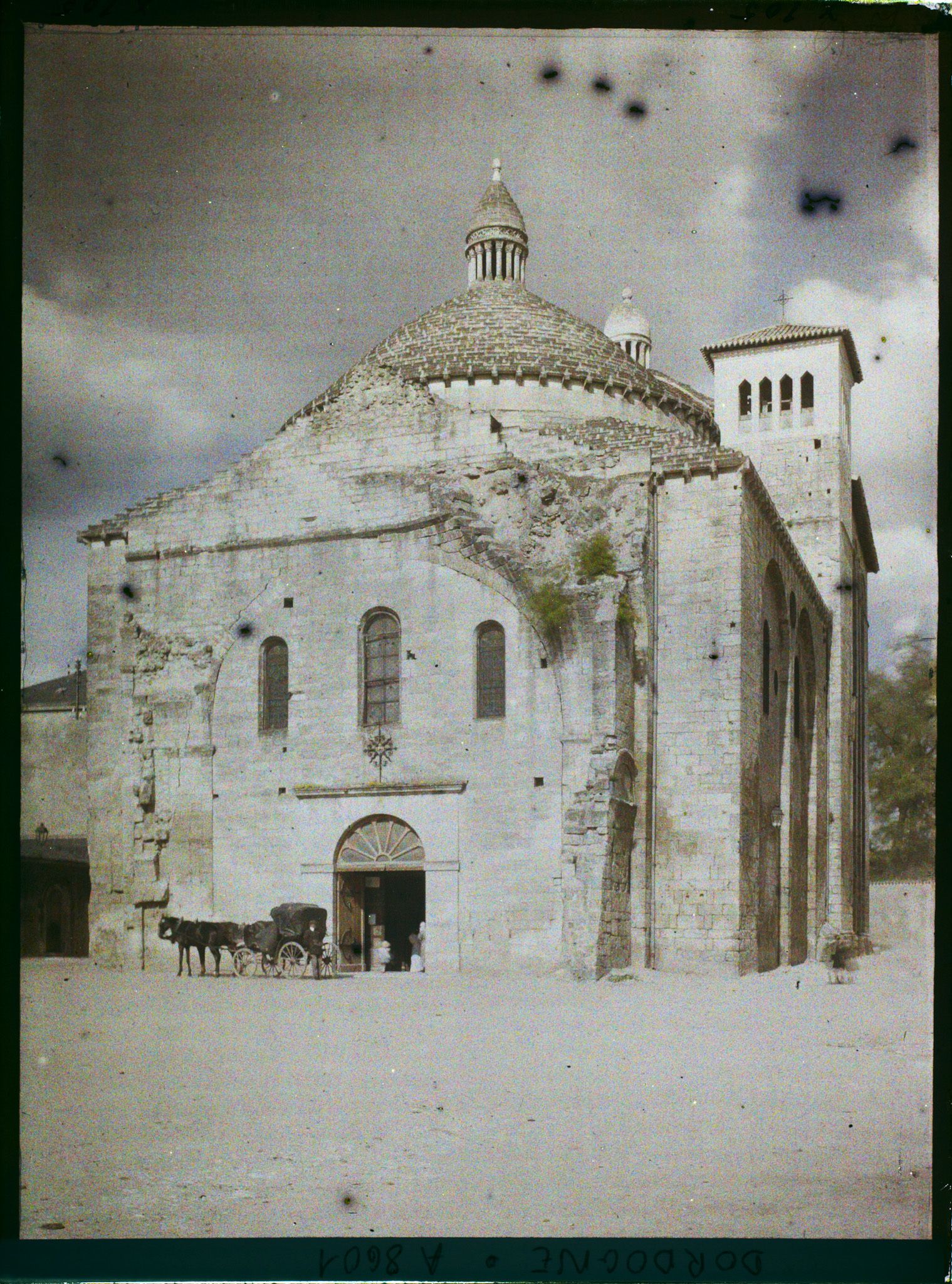 Image représentant France, Périgueux, Eglise St Etienne (12e et 14e siècles)