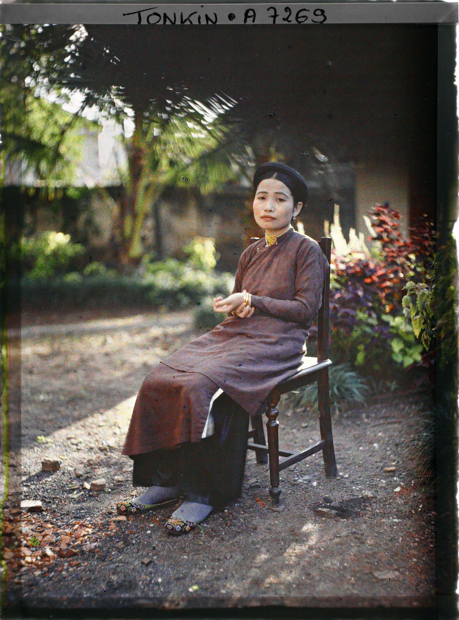 Image représentant Une jeune élégante