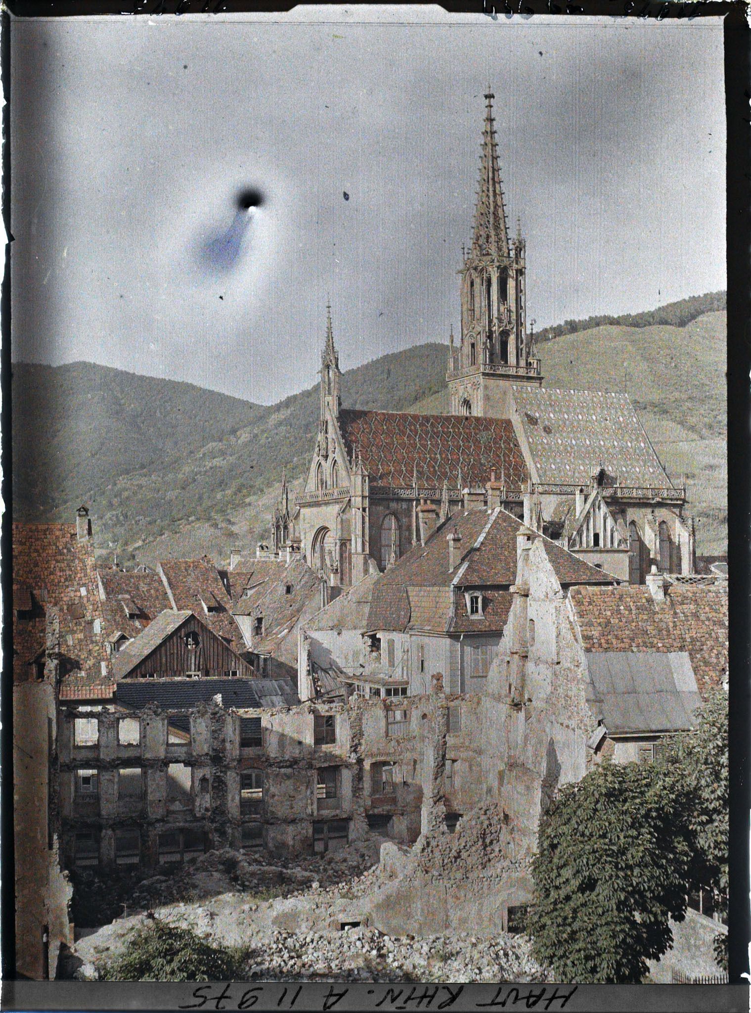 Image représentant Ruines aux abords de l'église de Thann