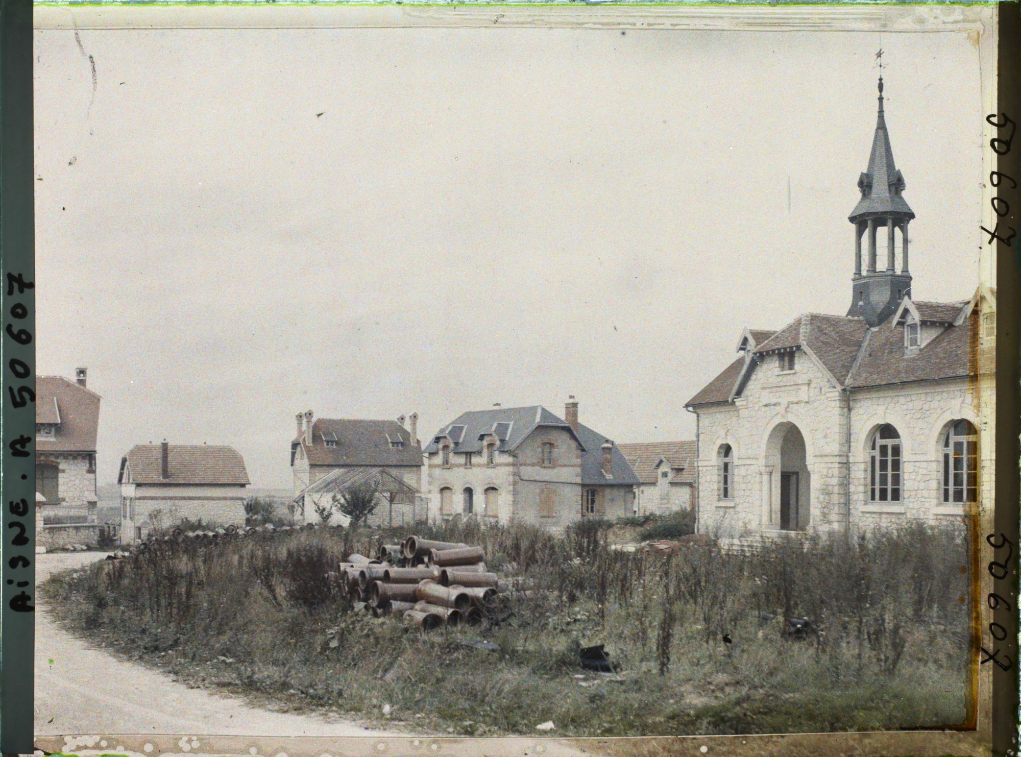 Image représentant France, Laffaux, Place de la Mairie