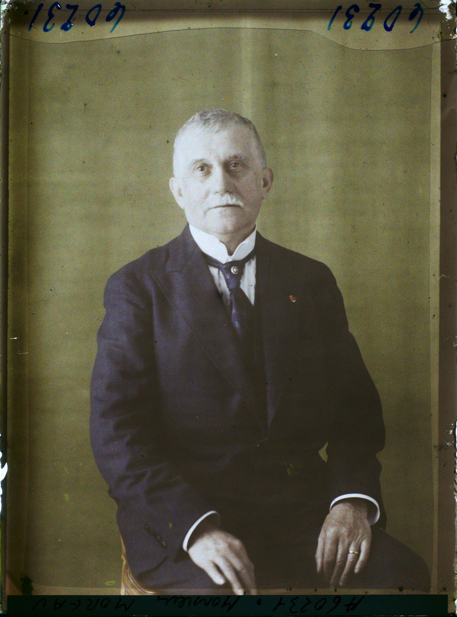 Image représentant https://musee-albert-kahn.s-museum.fr/home/NWQ2OTAwYzNmYjZlZTk1ZWQwODJmMjY4L2dlbmVyaWMtbm90aWNlLXRhYi9hdXRob3JpdHkvNjE3YTc5ZjVjZjhiODk2OGIzMzM3ZDIx/5d6900c3fb6ee95ed082f268/generic-notice-tab/authority/617a79ebcf8b8968b3337419 Monsieur Moreau