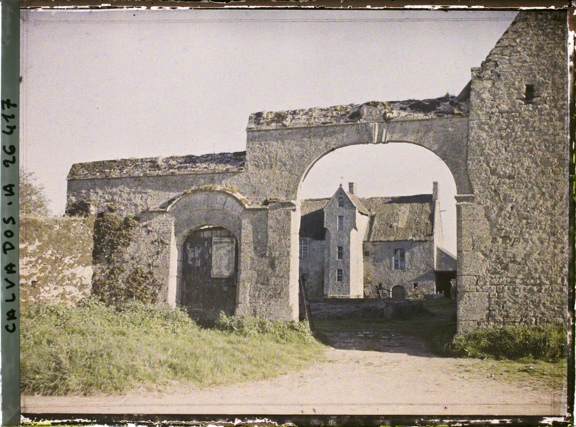 Image représentant Une ferme vue de la route