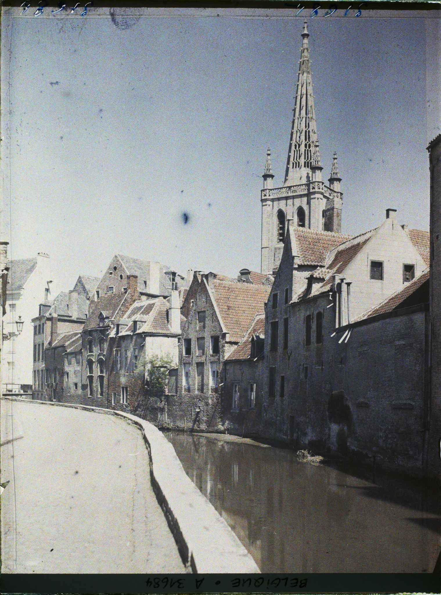 Image représentant Belgique, Louvain, Bords de la Dyle et Ste Gertrude