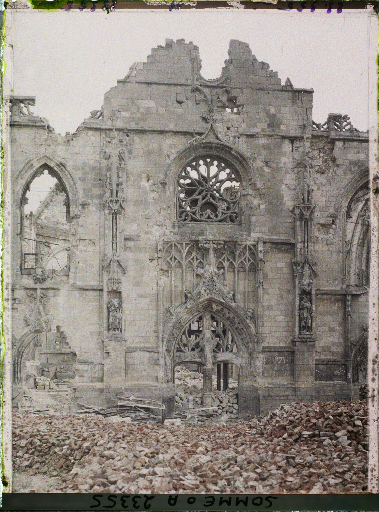 Image représentant France, Péronne, Eglise St Jean, Porche Central