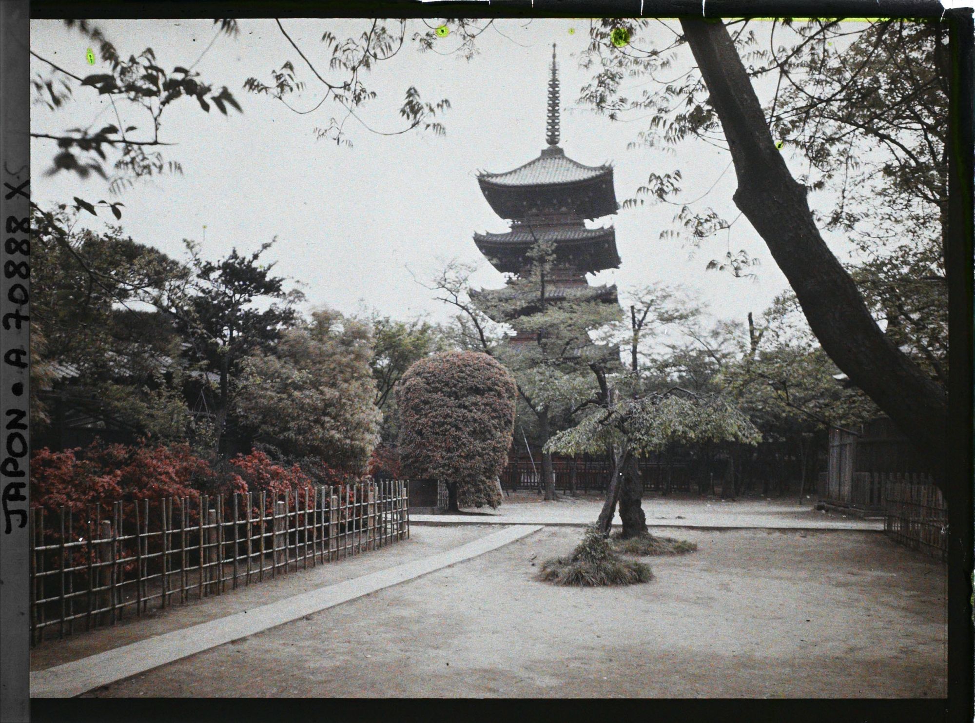 Image représentant Parc d'Ueno, pagode du temple Kan'ei-ji