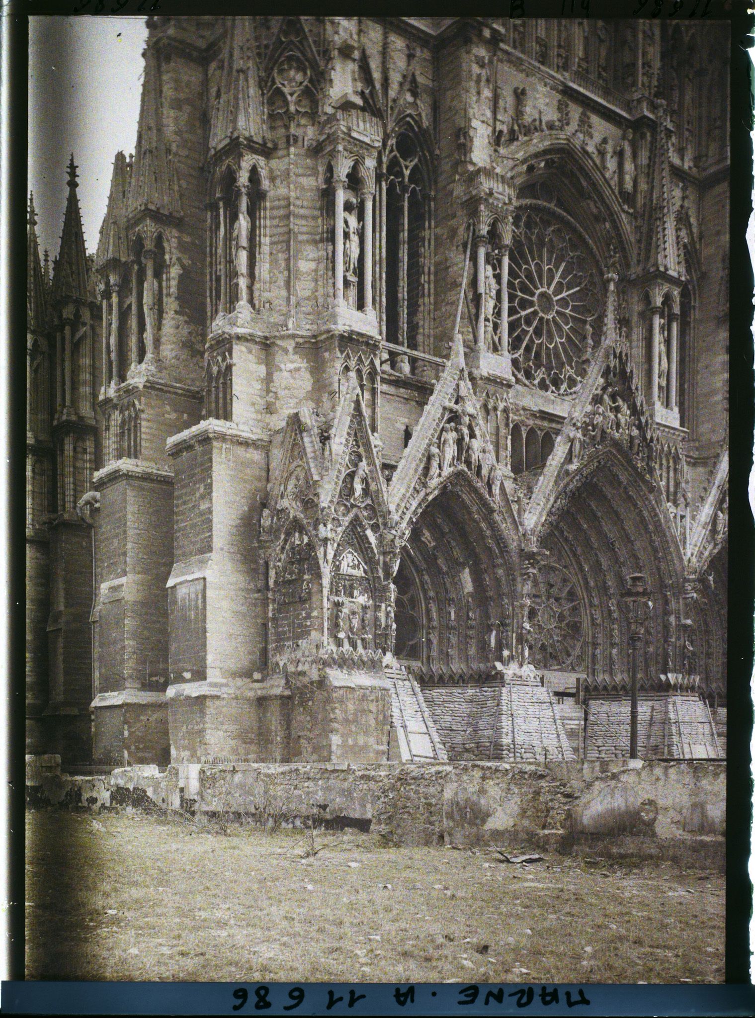 Image représentant France, Reims, Tour Nord de la Cathédrale
